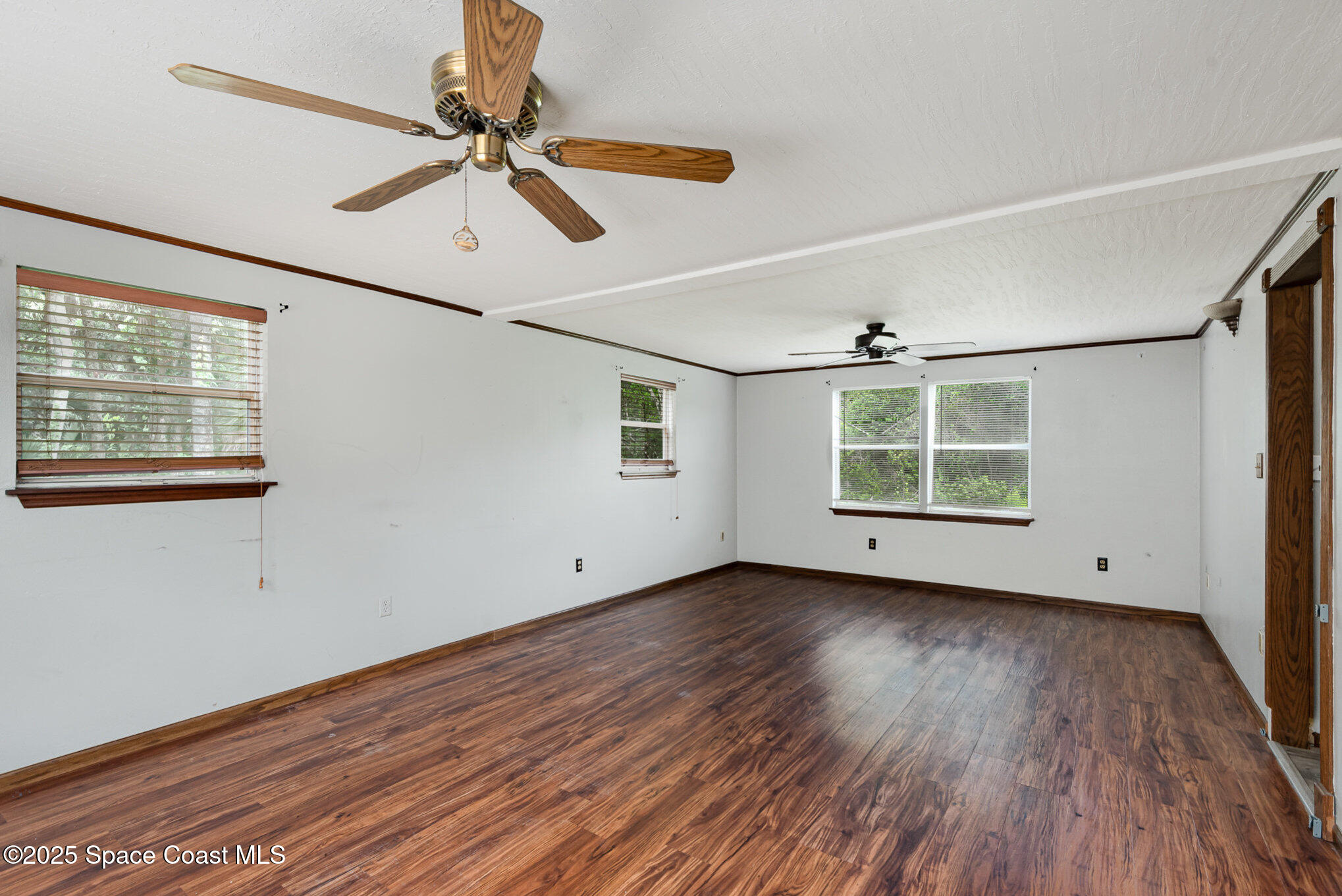 5490 Citrus Boulevard