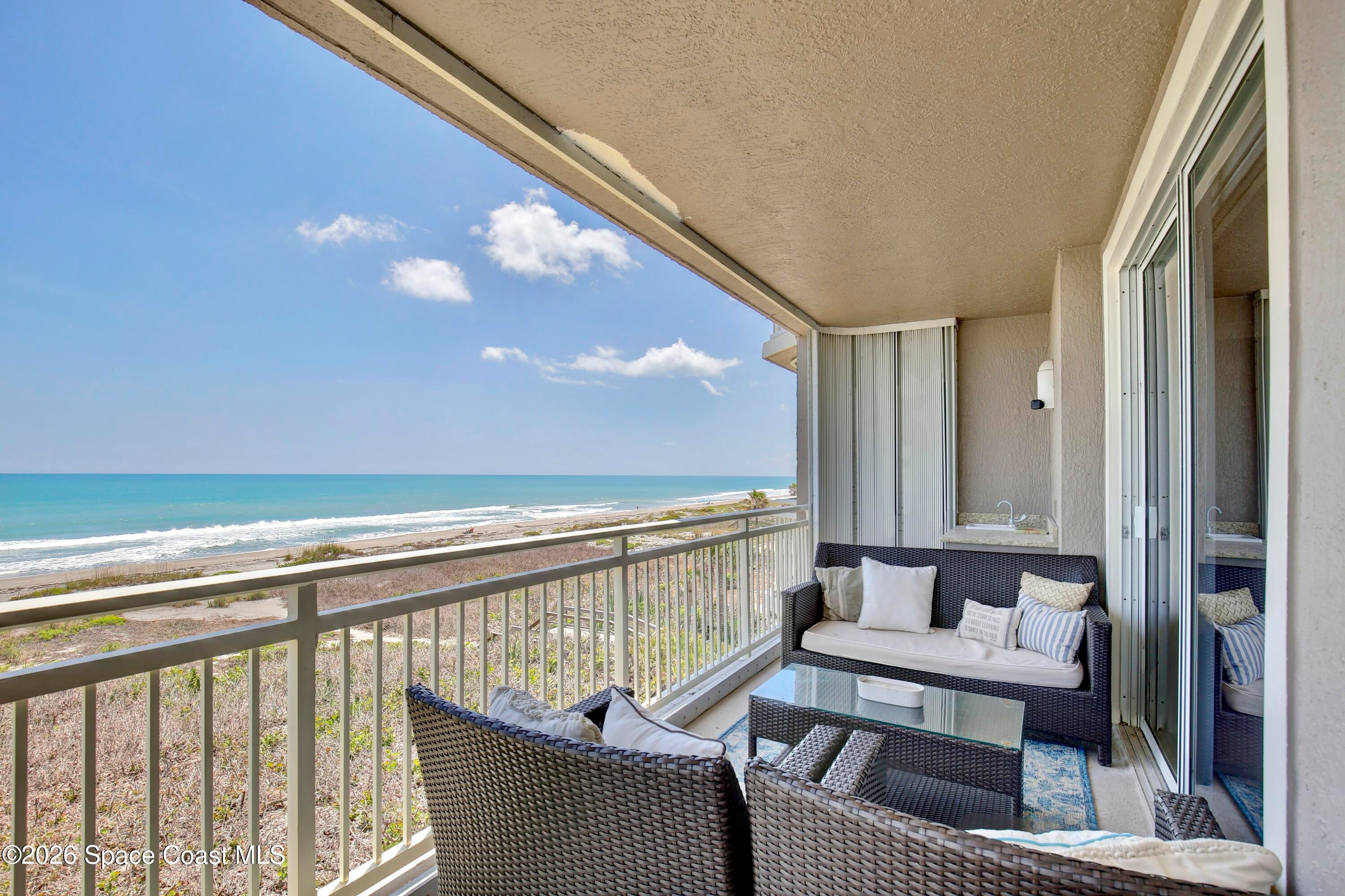 2465 S Atlantic Avenue 401