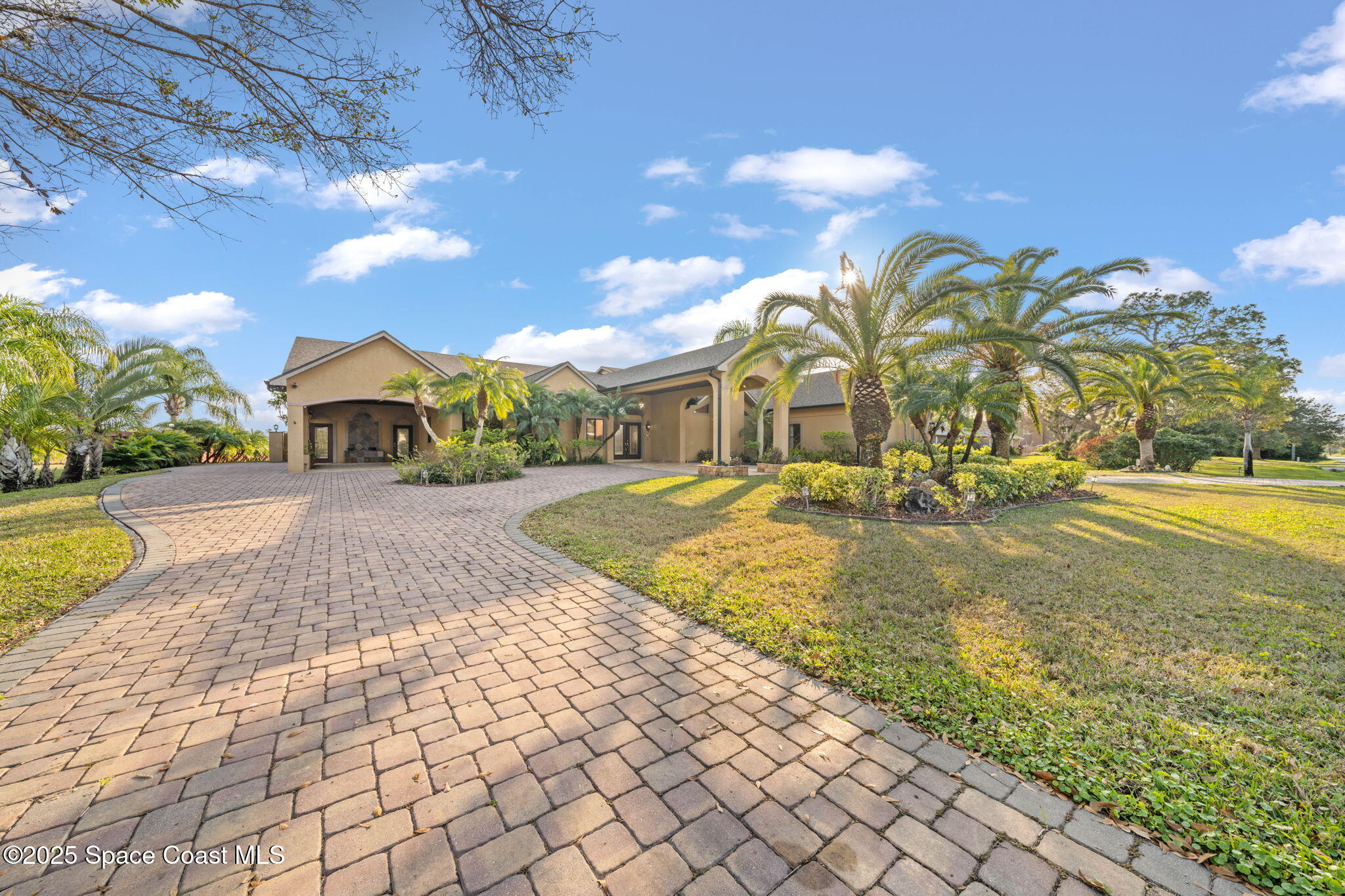 1855 Plantation Circle SE