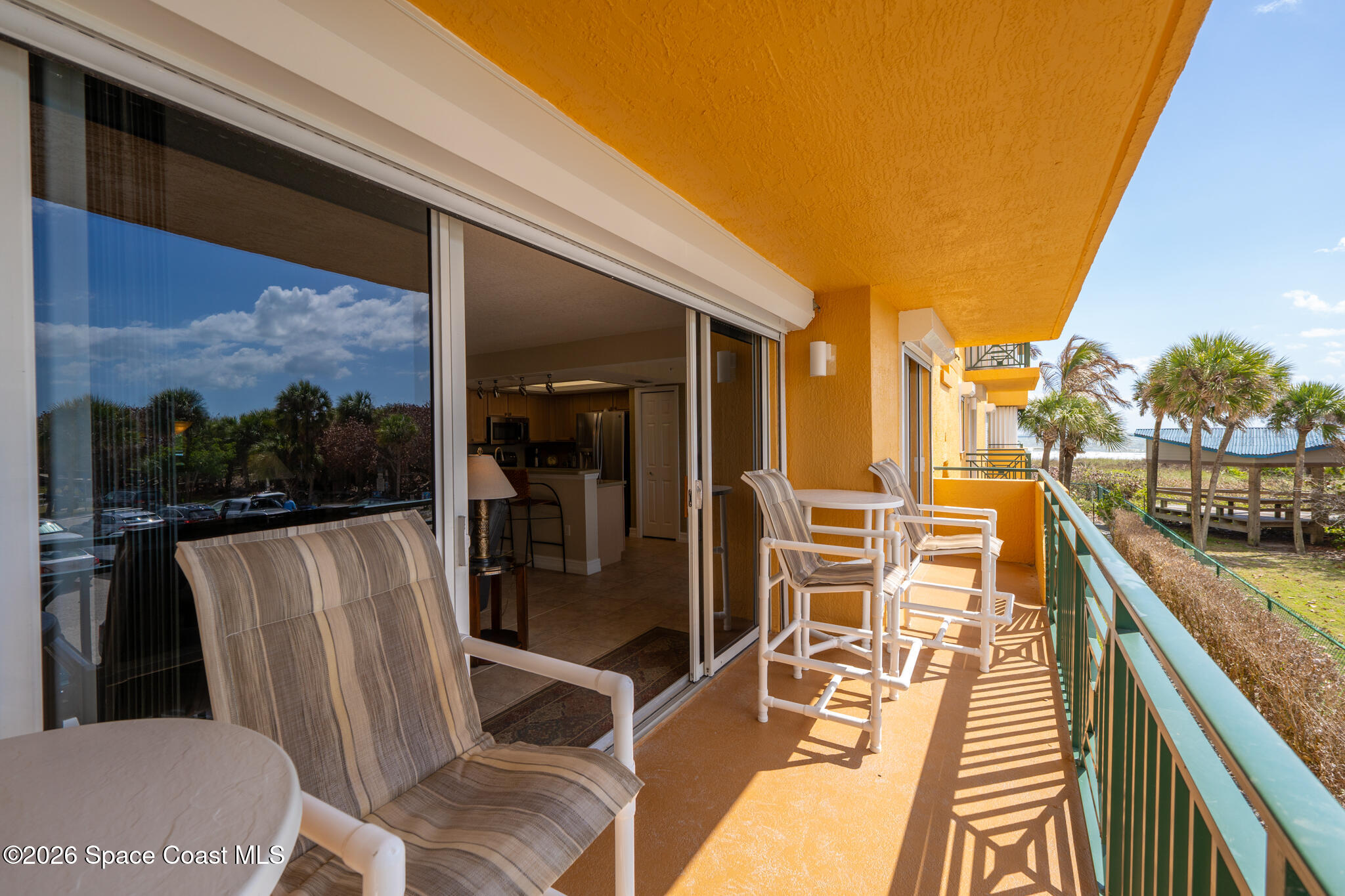 8472 Ridgewood Avenue 201