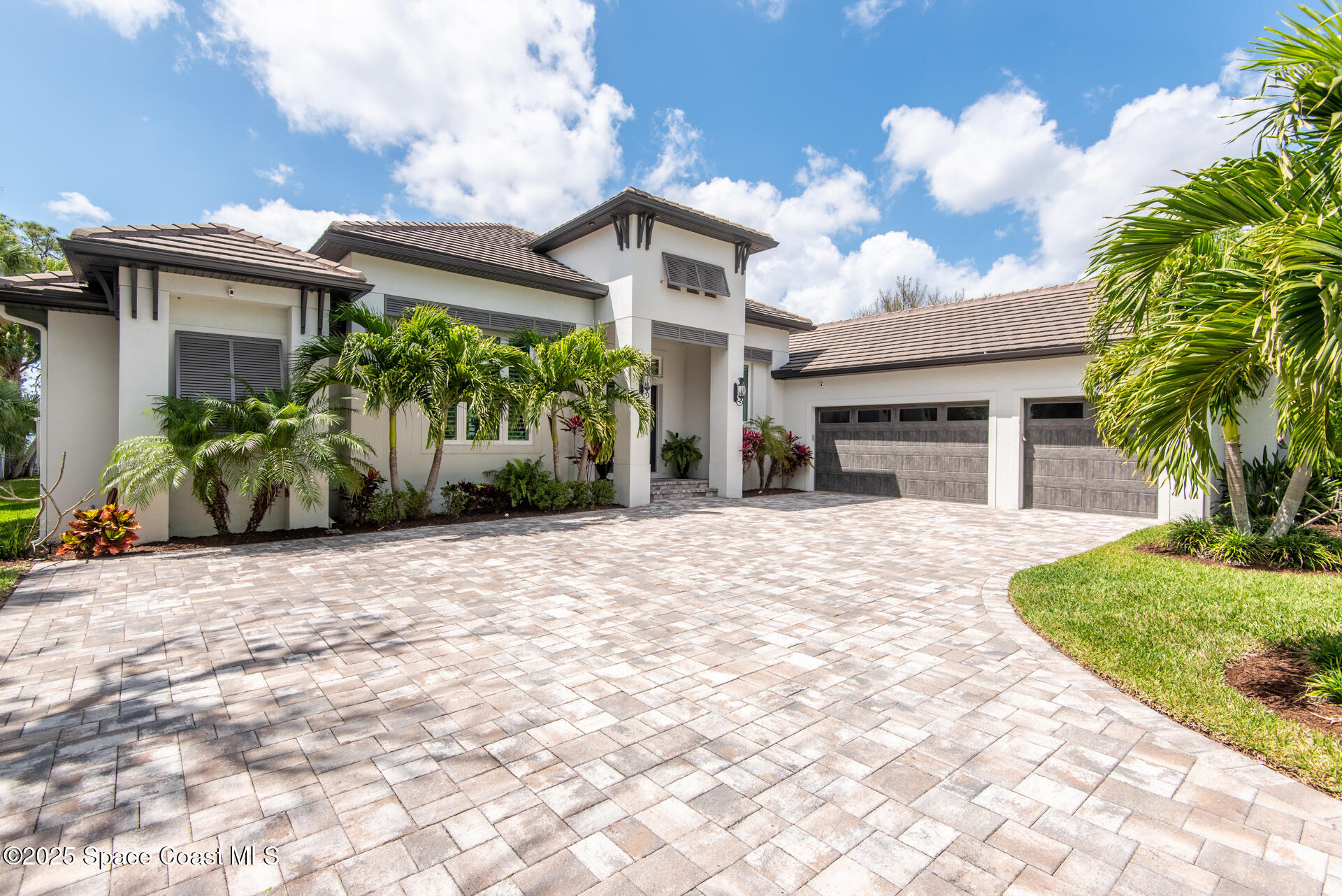 3869 S Tropical Trail