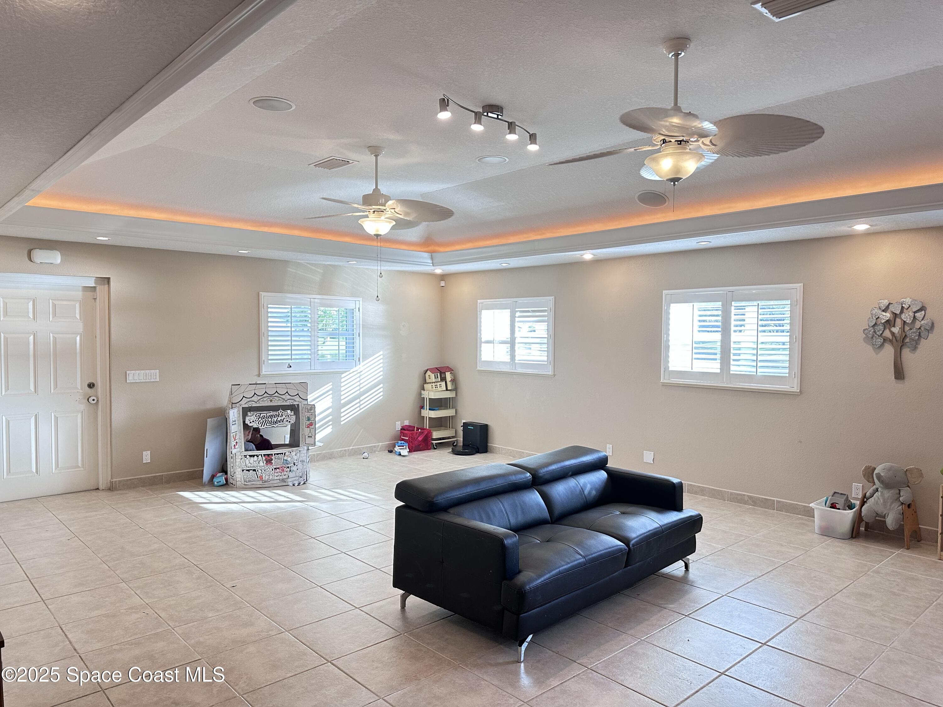 3125 Winchester Drive