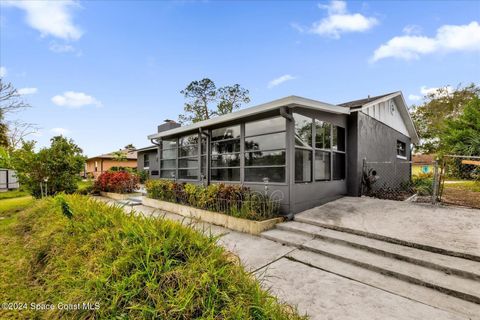 A home in New Smyrna Beach