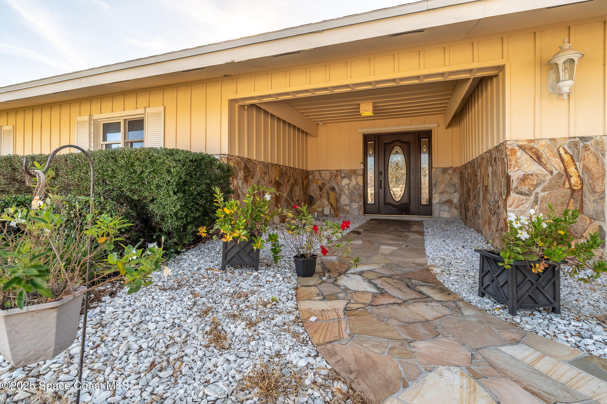 1480 W Riviera Drive