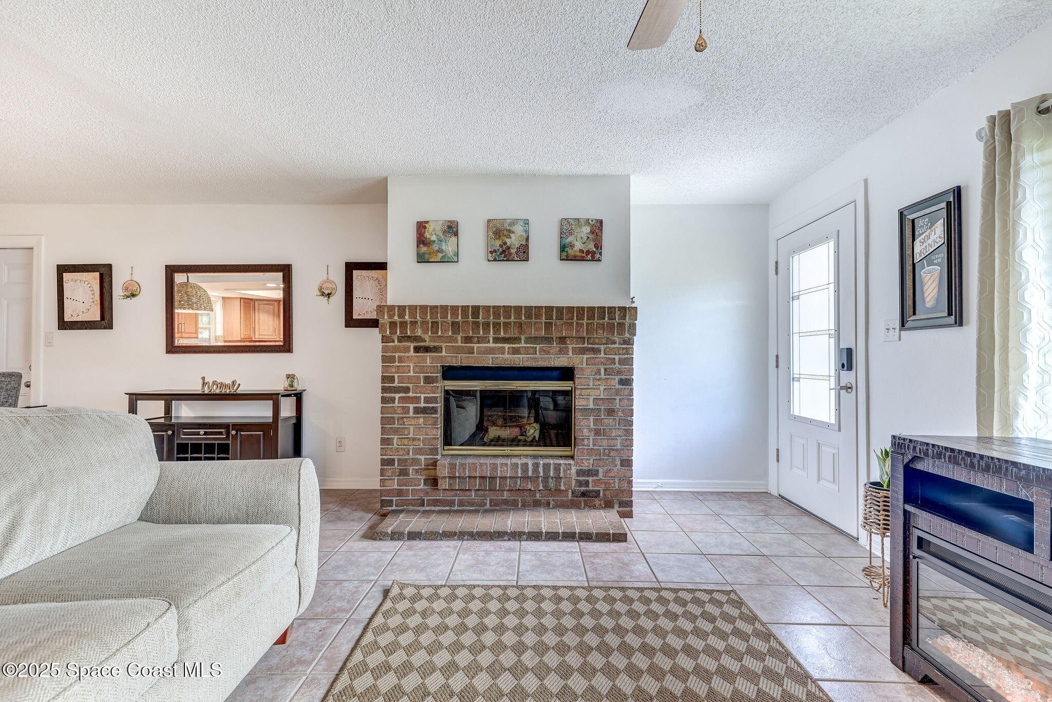 7315 Darien Road
