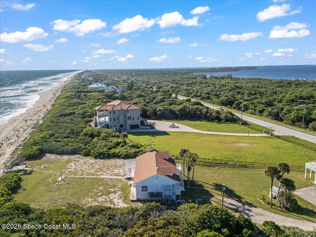 8515 8517/8519 Highway A1a S
