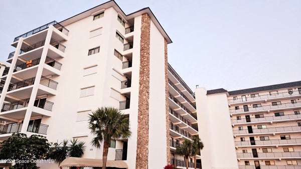 650 N ATLANTIC AVE APT 109, COCOA BEACH, FL 32931 - Image ce0f129efbb3260c4a0084fd96e2576b/22385372