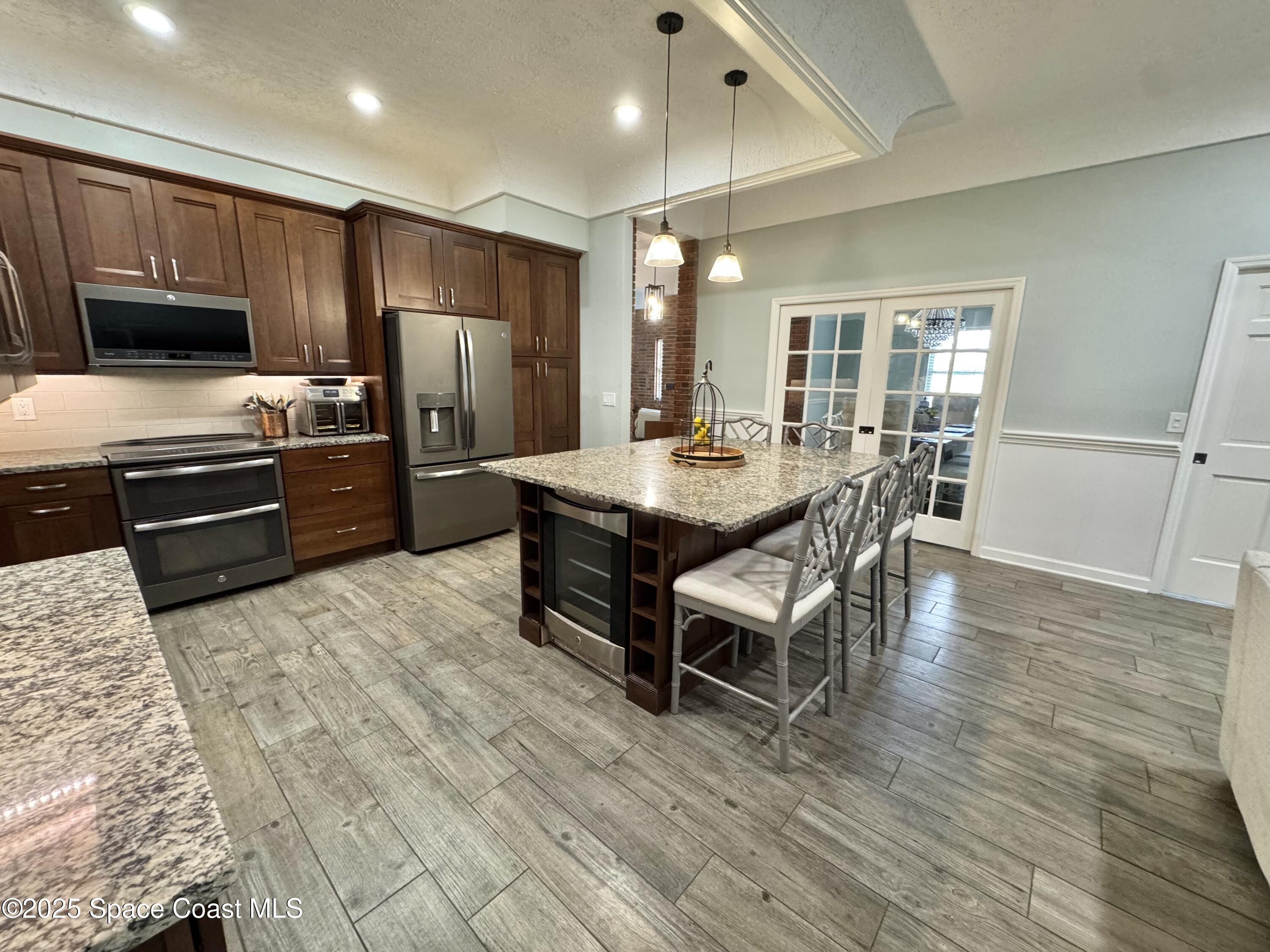 572 Lake Ashley Circle