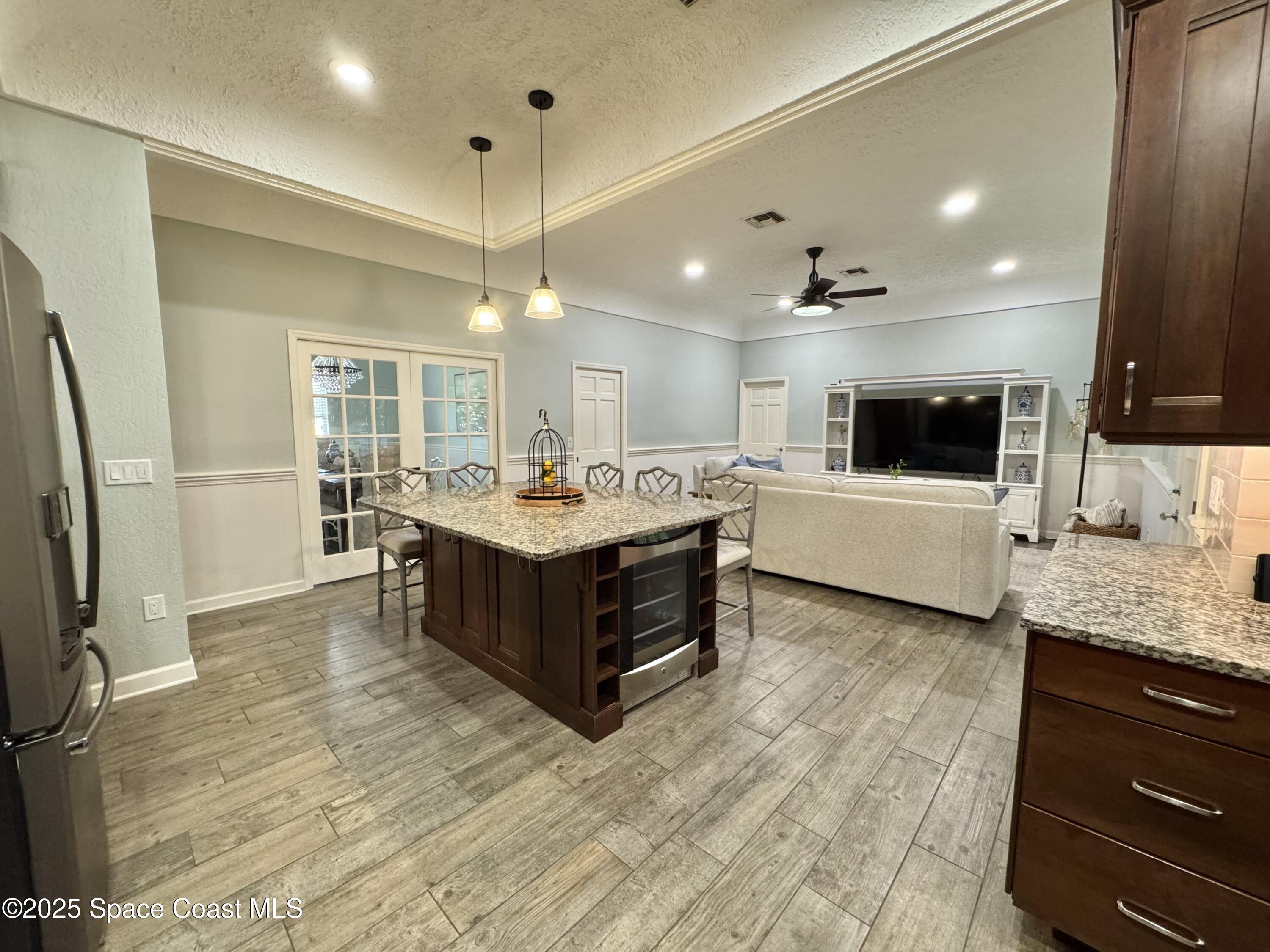 572 Lake Ashley Circle