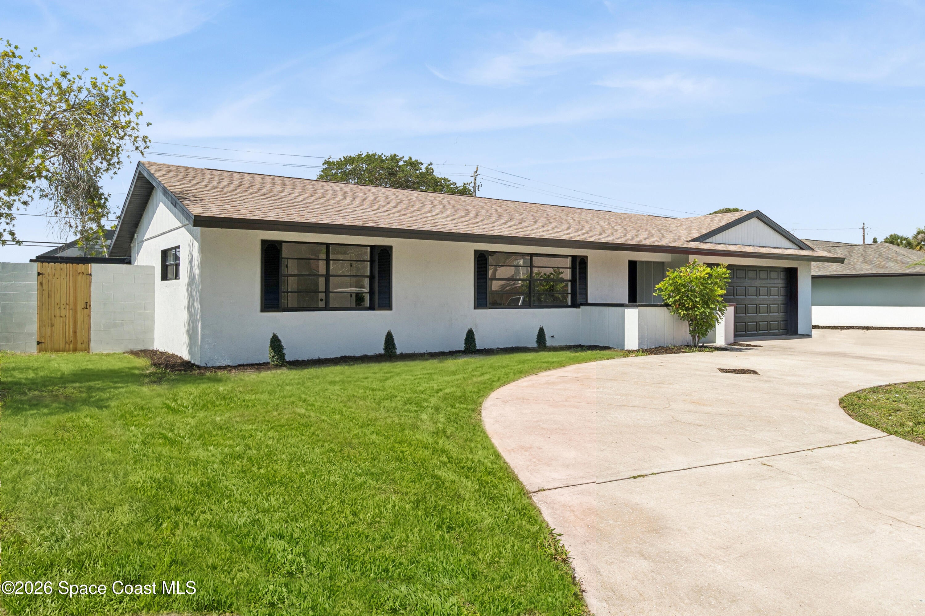 381 E Riviera Boulevard