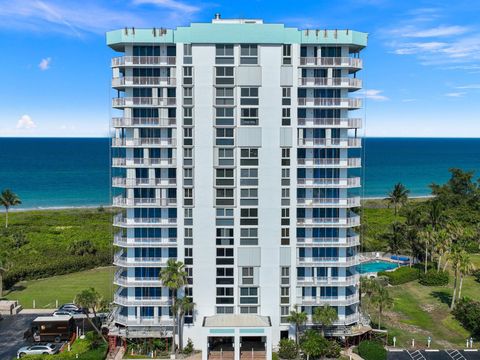 Condominium in Hutchinson Island FL 2700 Highway A1a.jpg