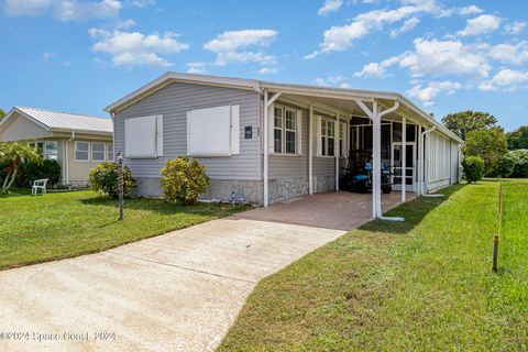 A home in Barefoot Bay