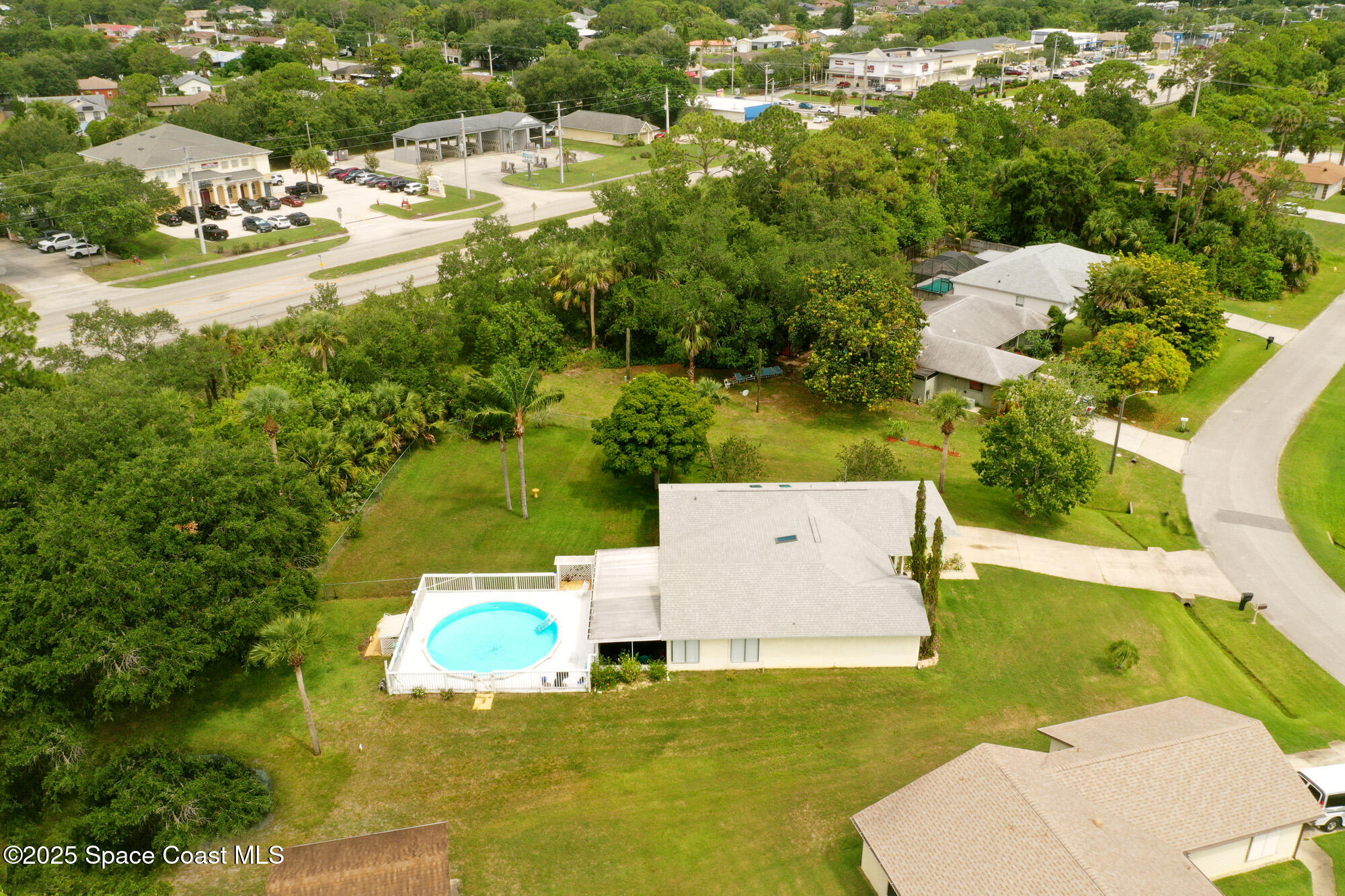 142 Olivick Circle NE