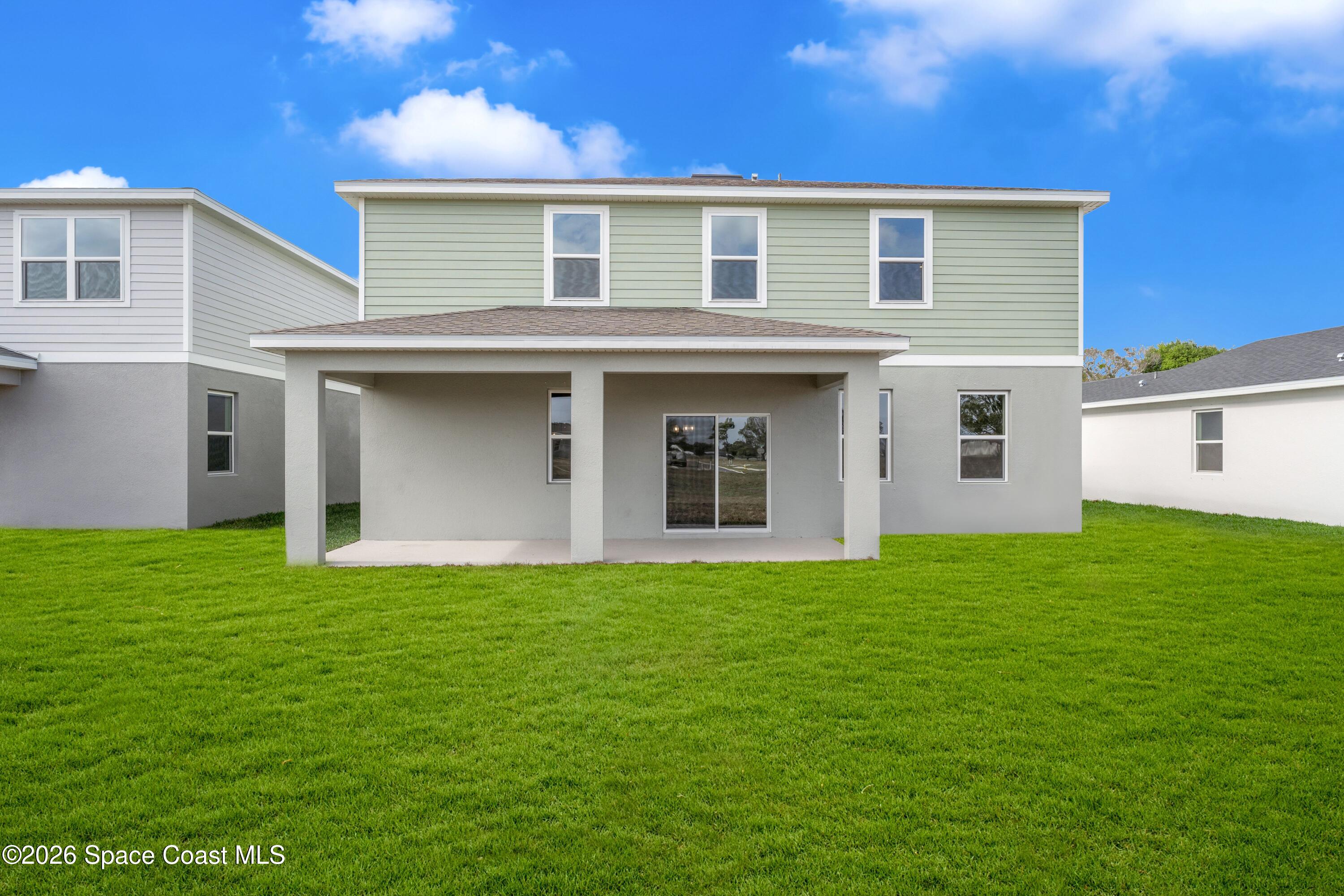 1005 Connolly Lane NE