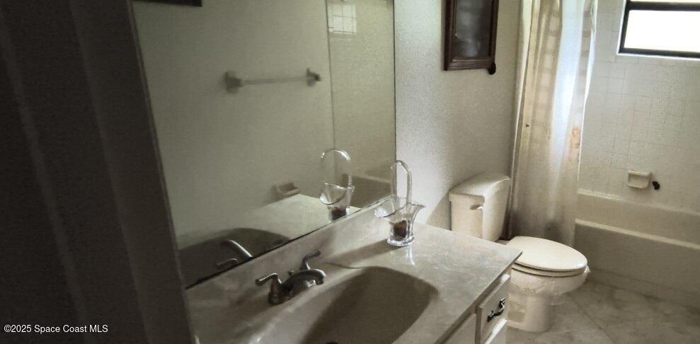 651 San Filippo Drive SE