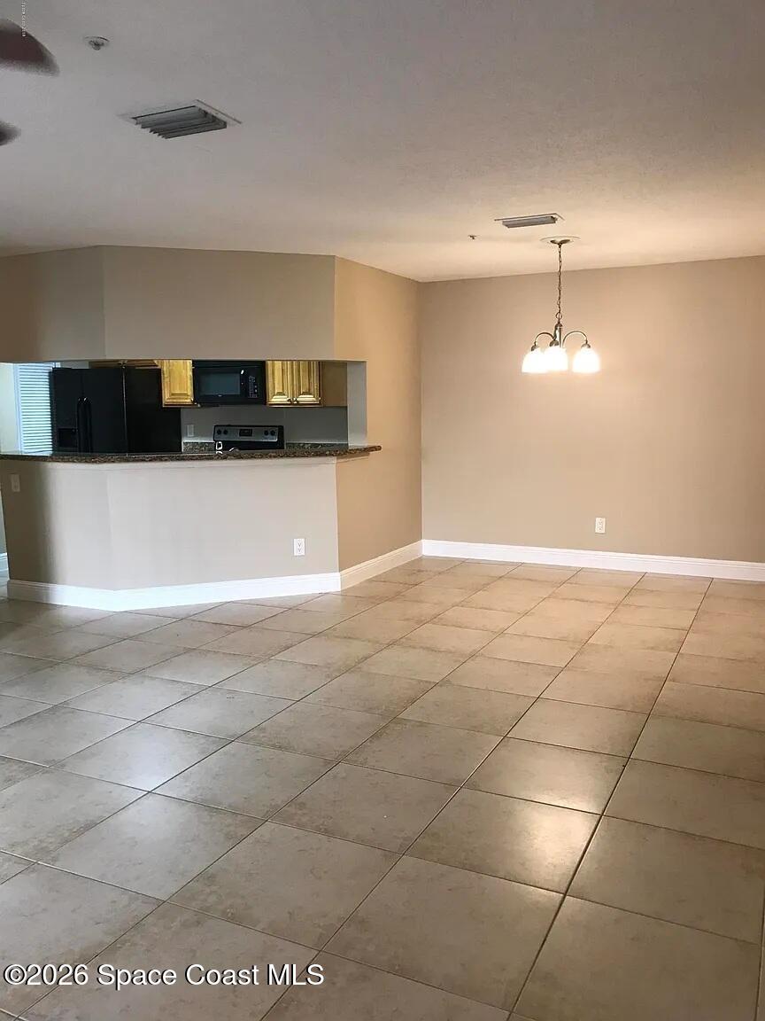 7667 N Wickham Road 1407