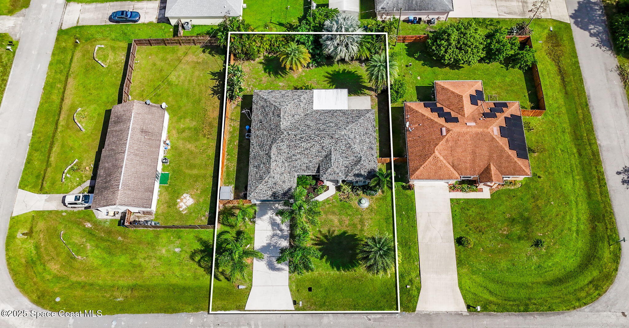 675 Hernandes Avenue SE