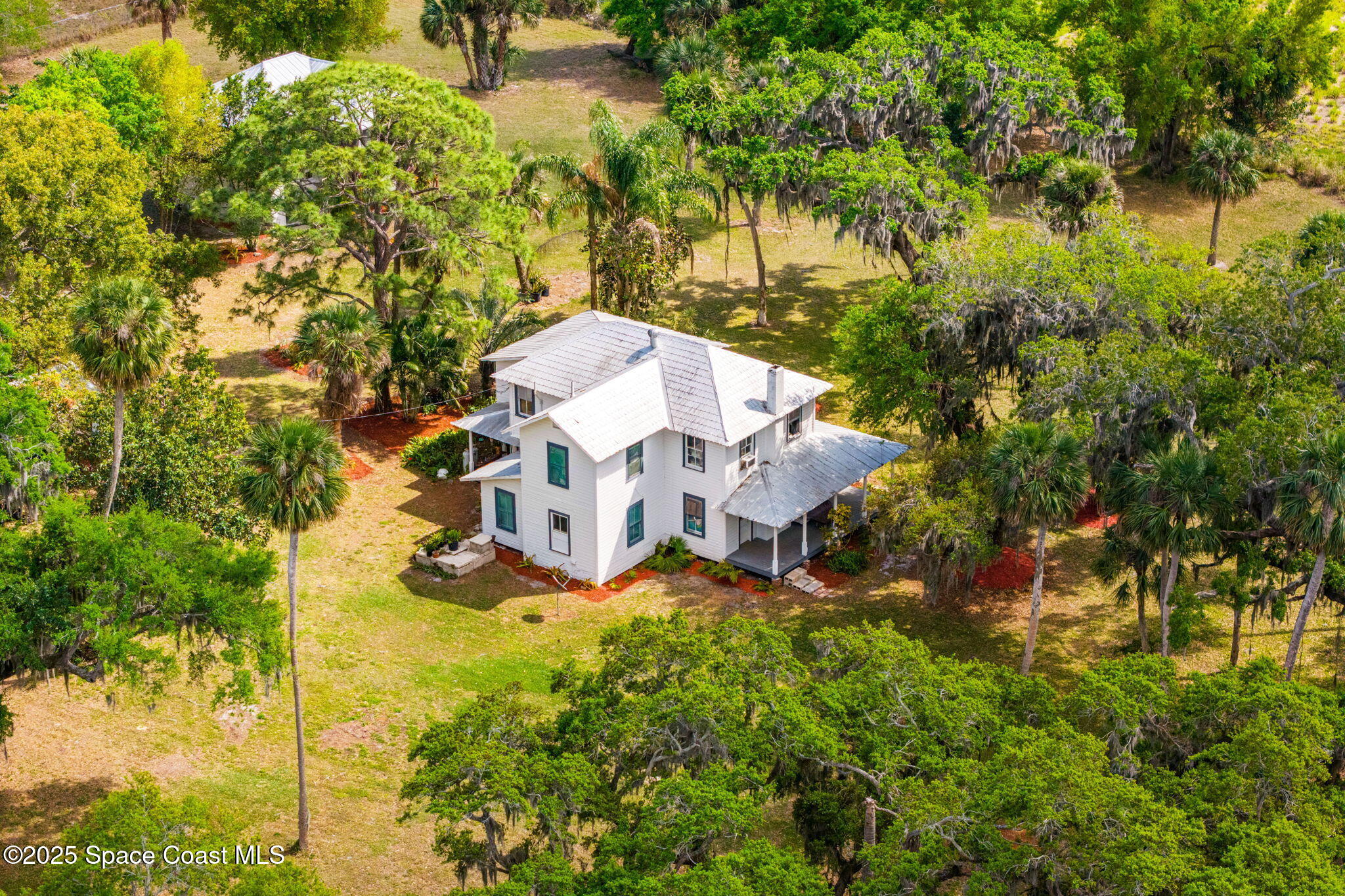 1605 N Tropical Trail