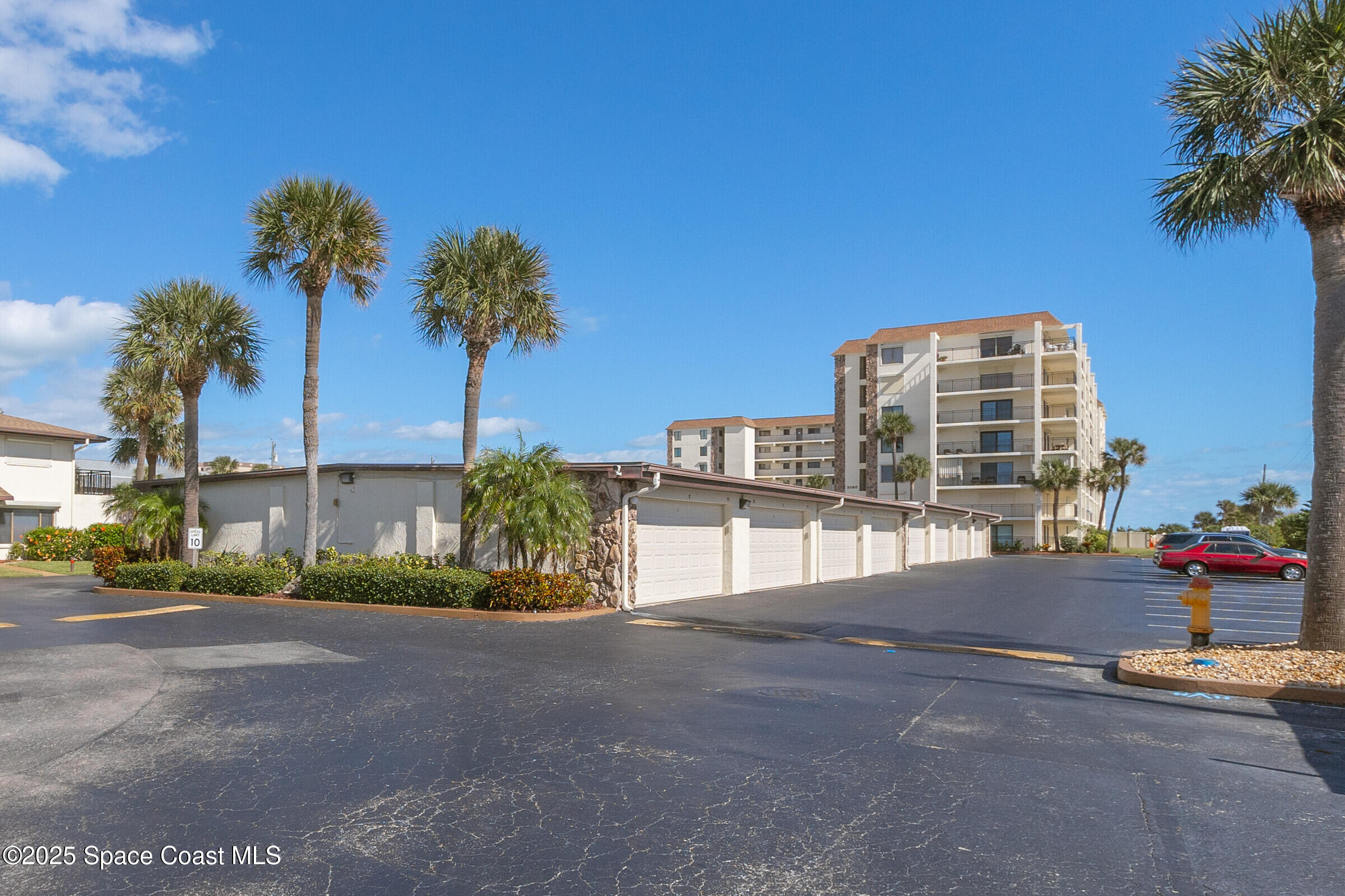 3060 N Atlantic Avenue 301 NE Corner