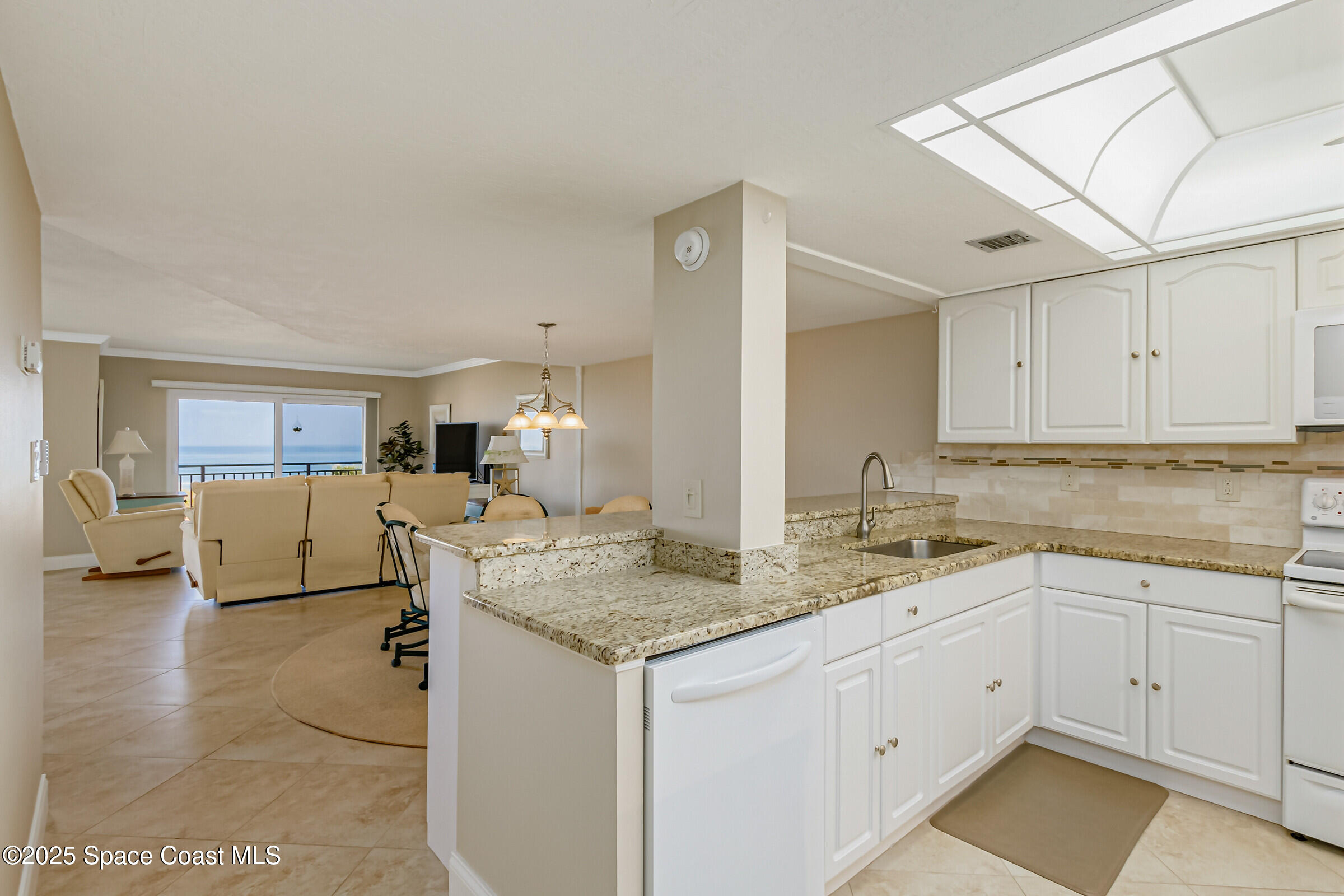 3060 N Atlantic Avenue 301 NE Corner