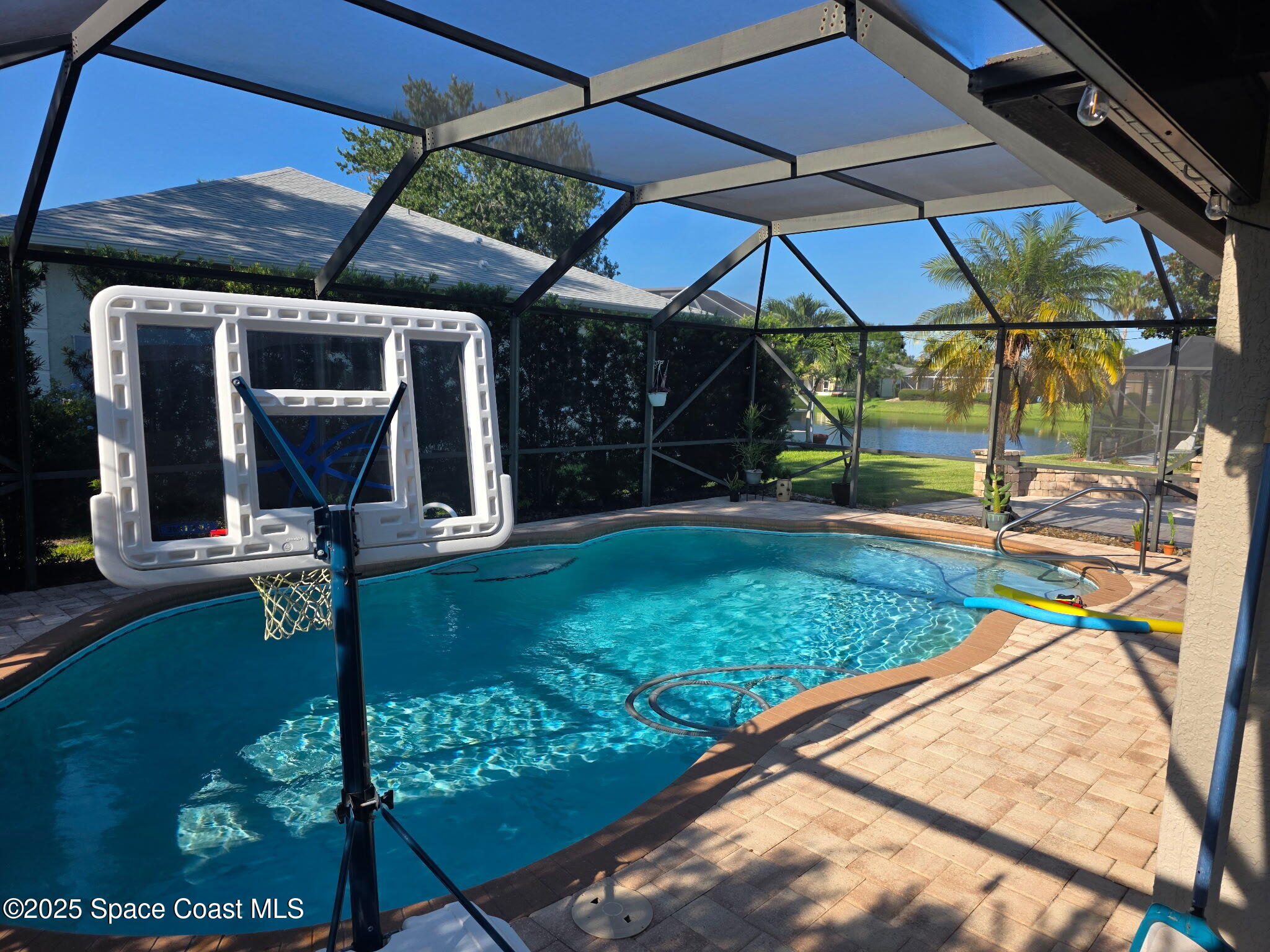 962 Del Mar Circle