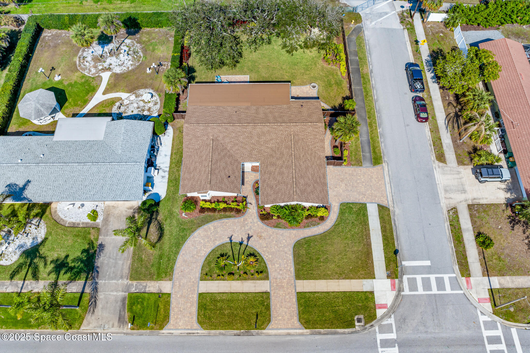 410 Franklyn Avenue