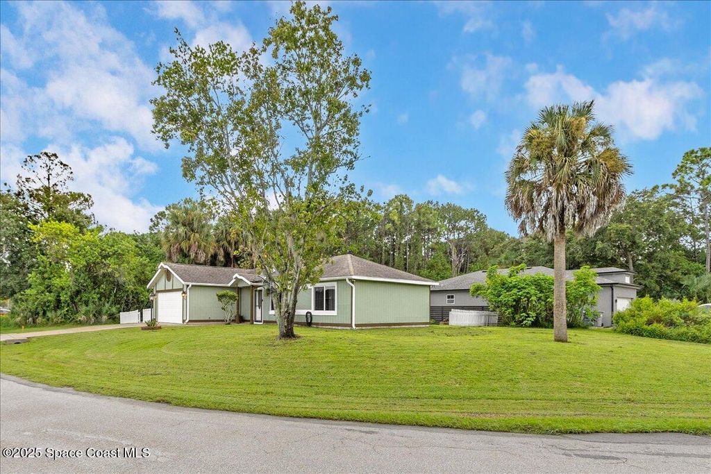 Photo of 1384 Serenade Street NW, Palm Bay, FL 32907 (MLS # 1056098)