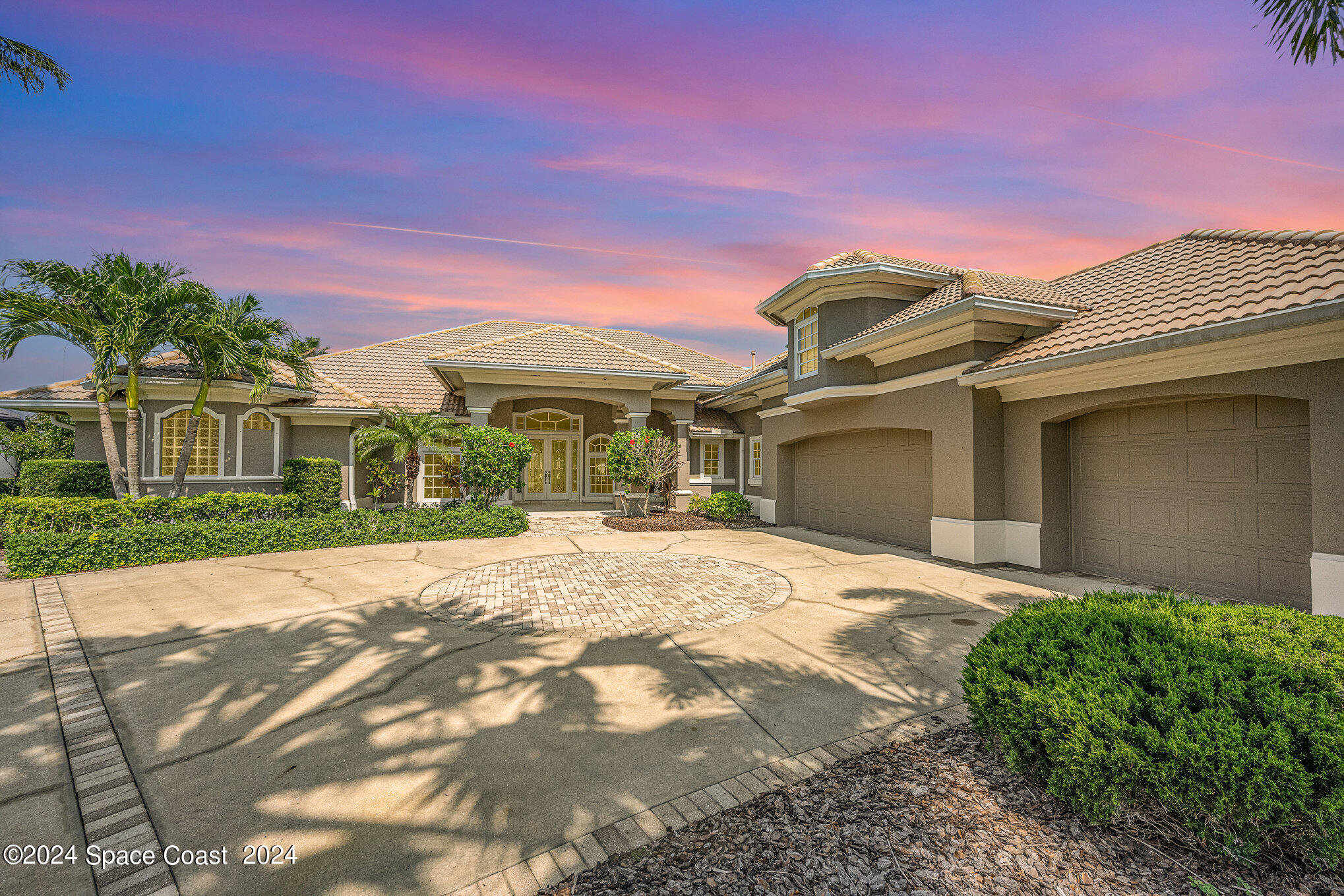 286 Lansing Island Drive