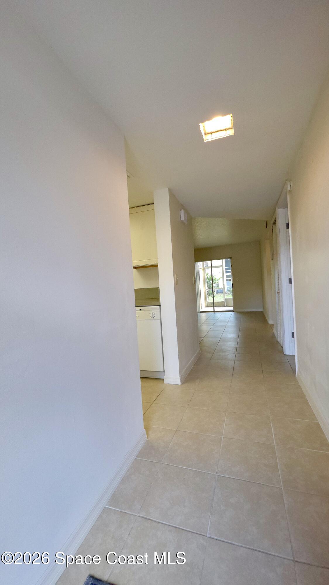 3118 Sir Hamilton Circle 4