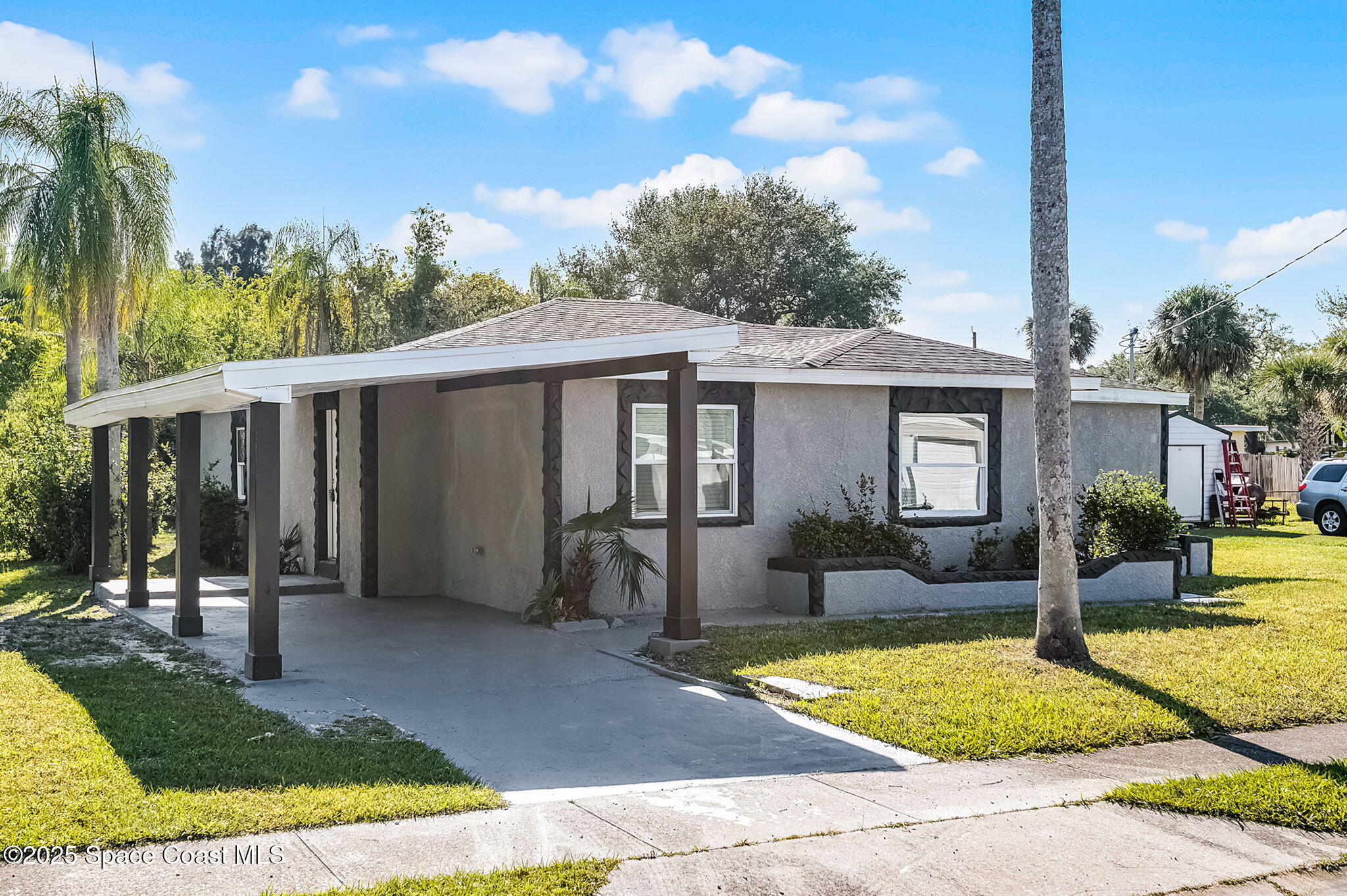 2600 Pond Street