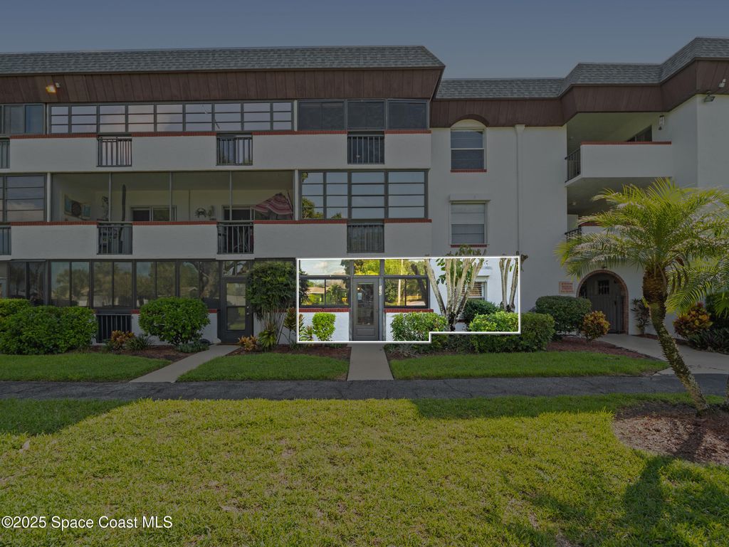 Photo of 725 Port Malabar Boulevard NE #106, Palm Bay, FL 32905 (MLS # 1055860)