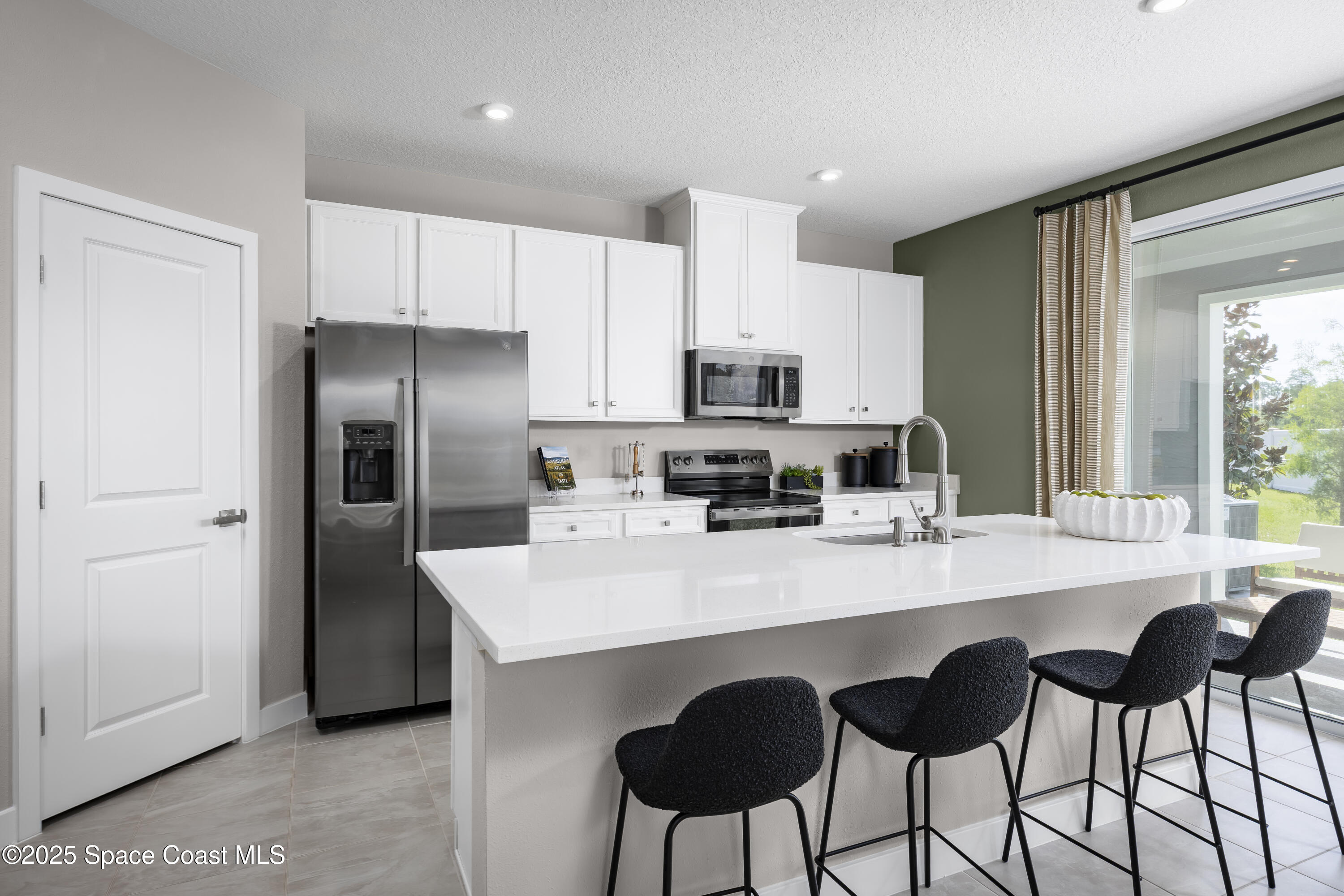 1848 Kendall Pointe Place