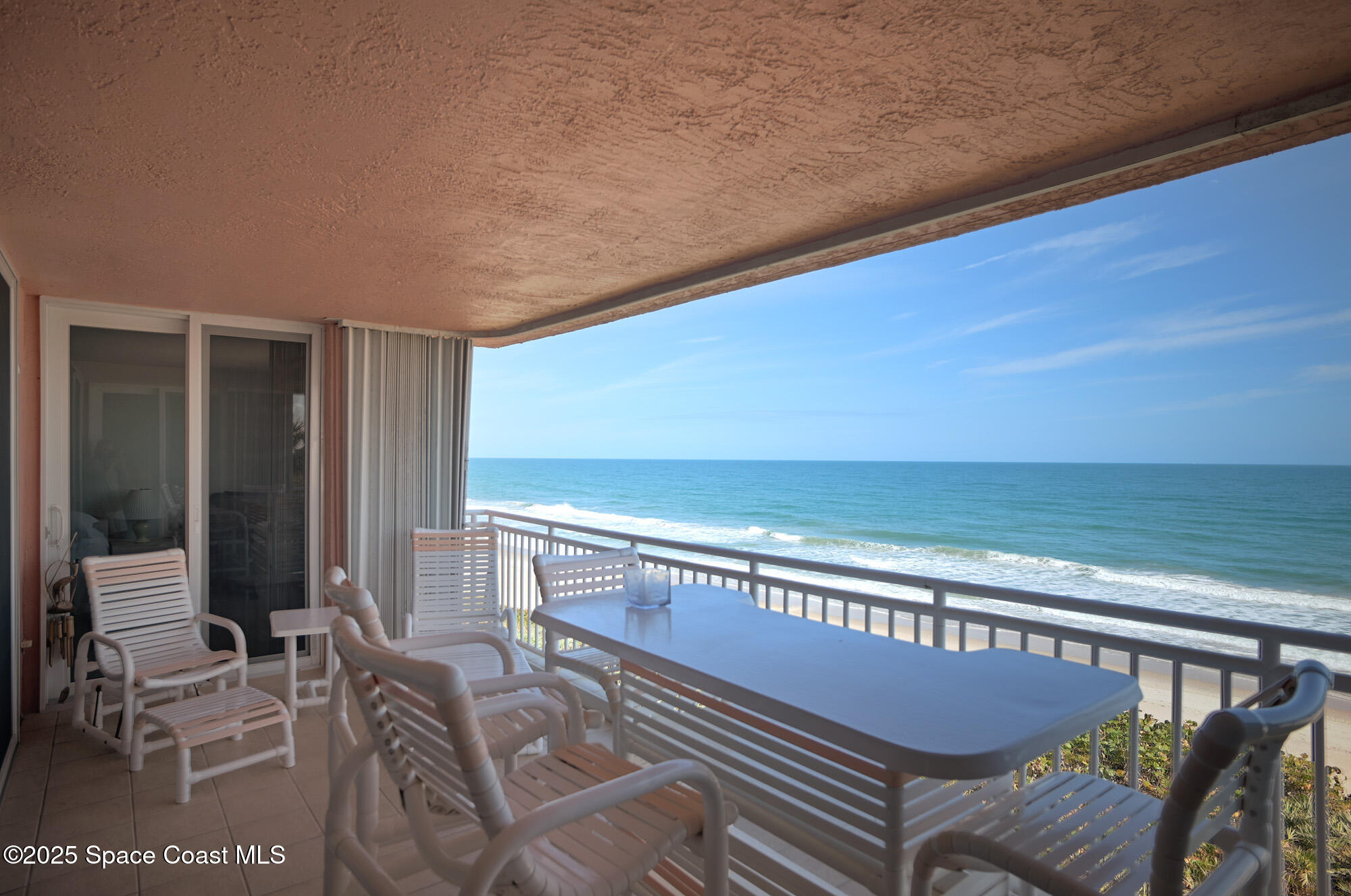 5635 S Hwy A1a 402