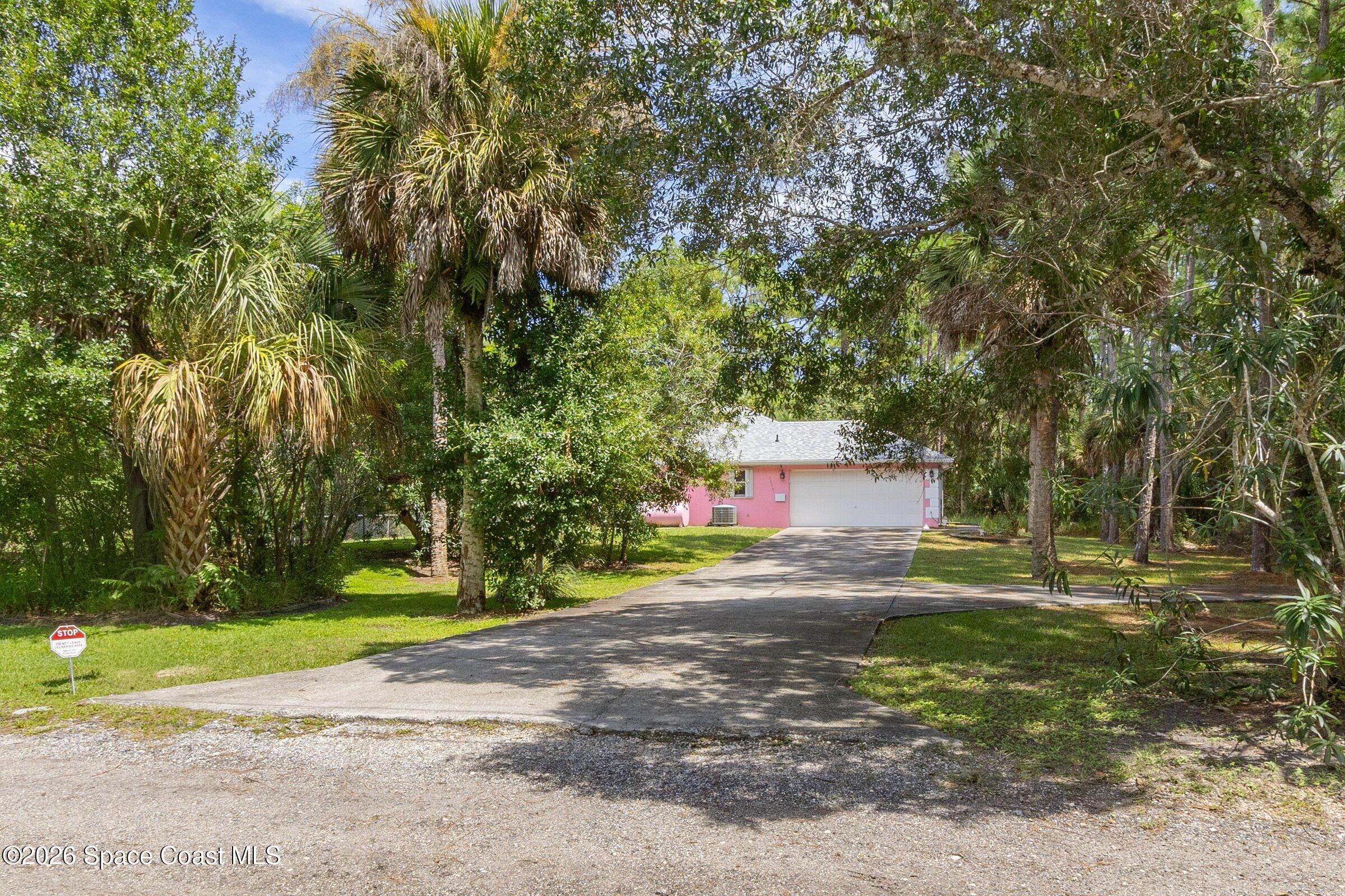 3695 Laurens Avenue