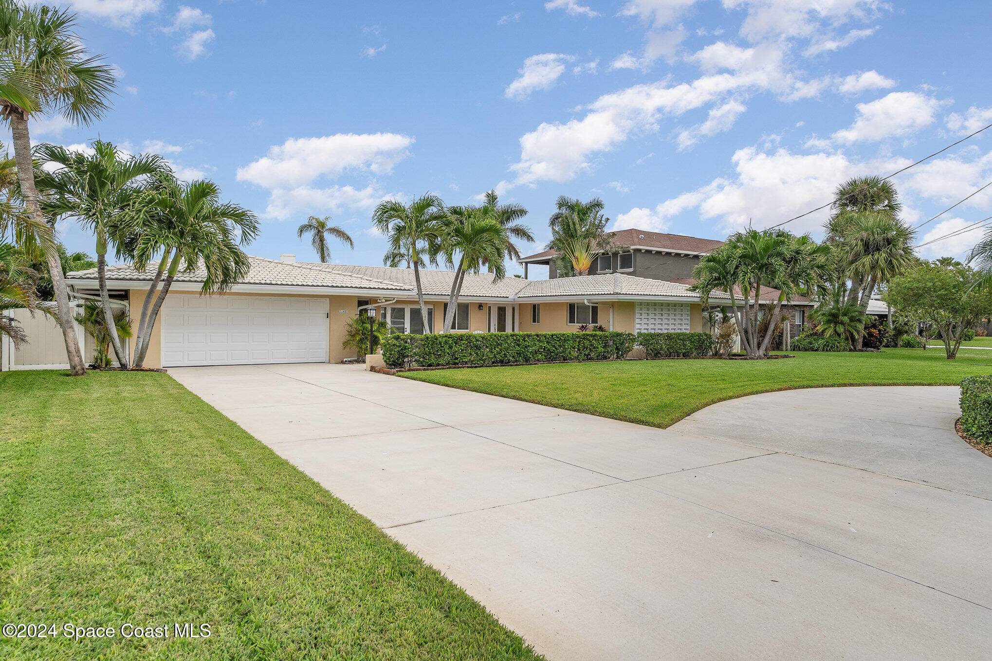 145 Bahama Boulevard