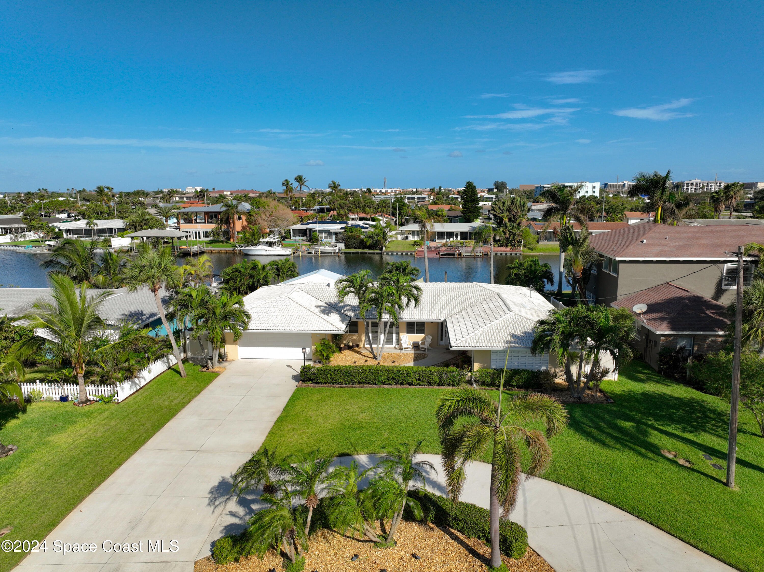 145 Bahama Boulevard