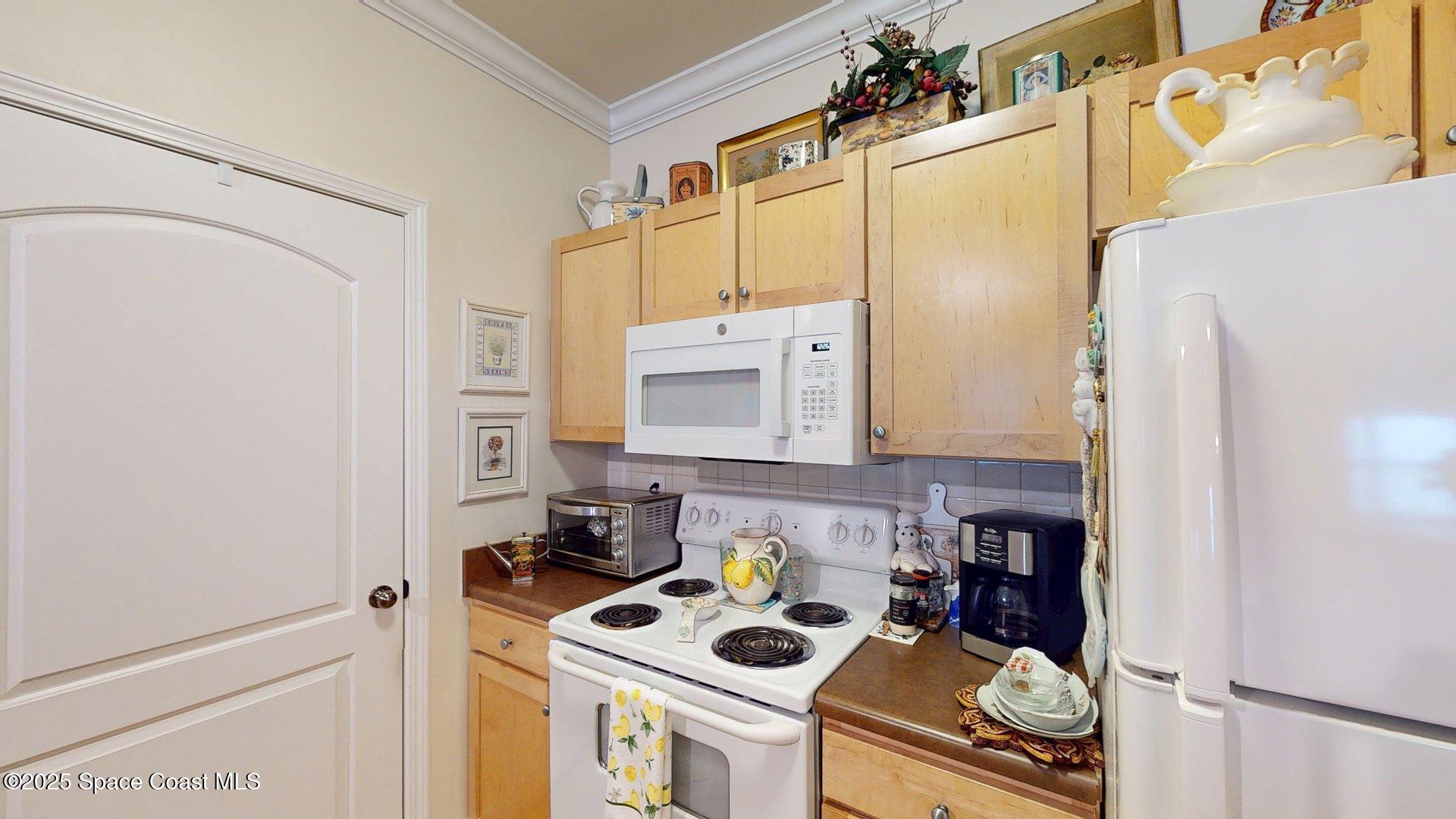 6461 Borasco Drive 1805