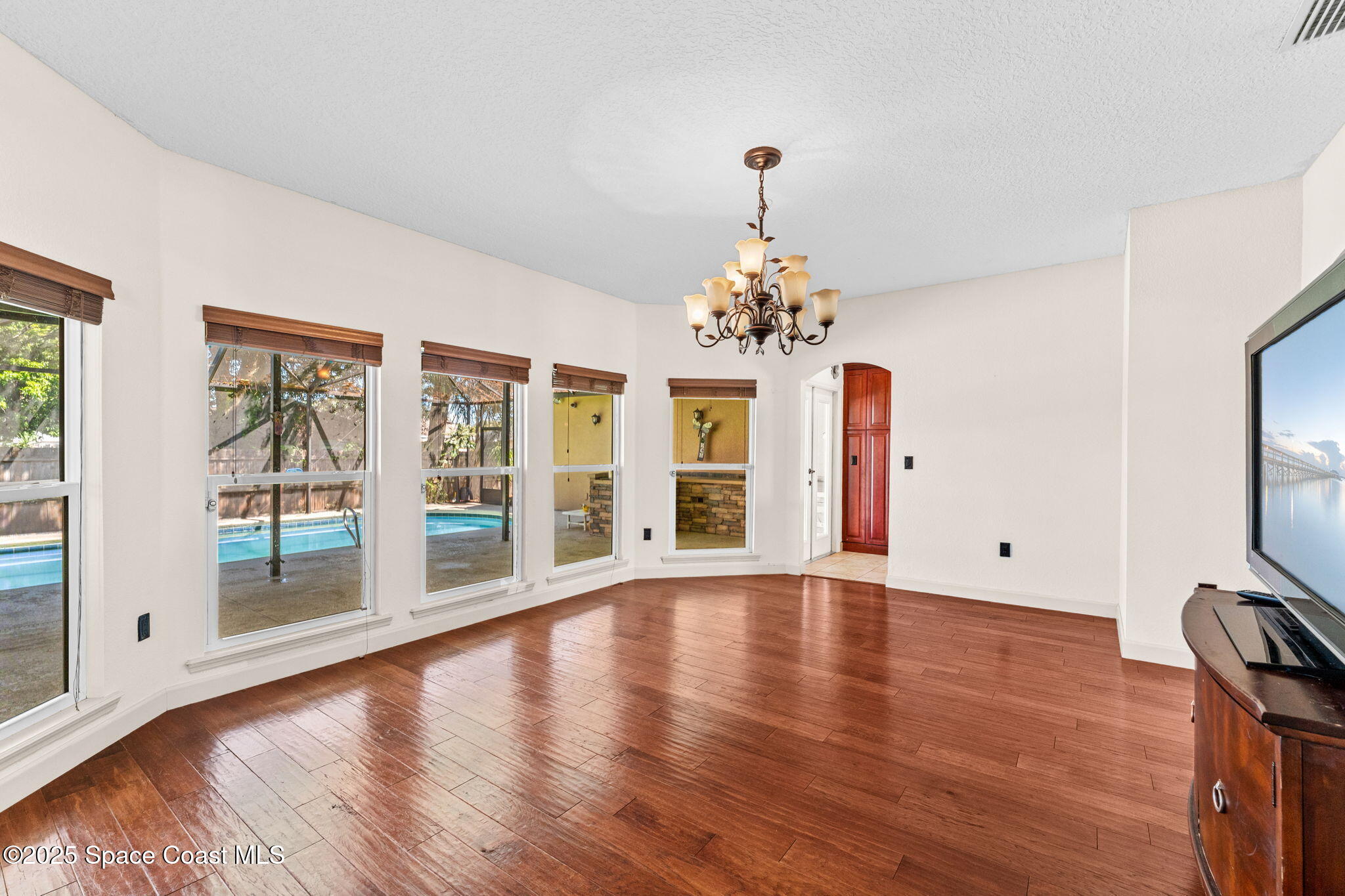 1114 Woodsmere Parkway
