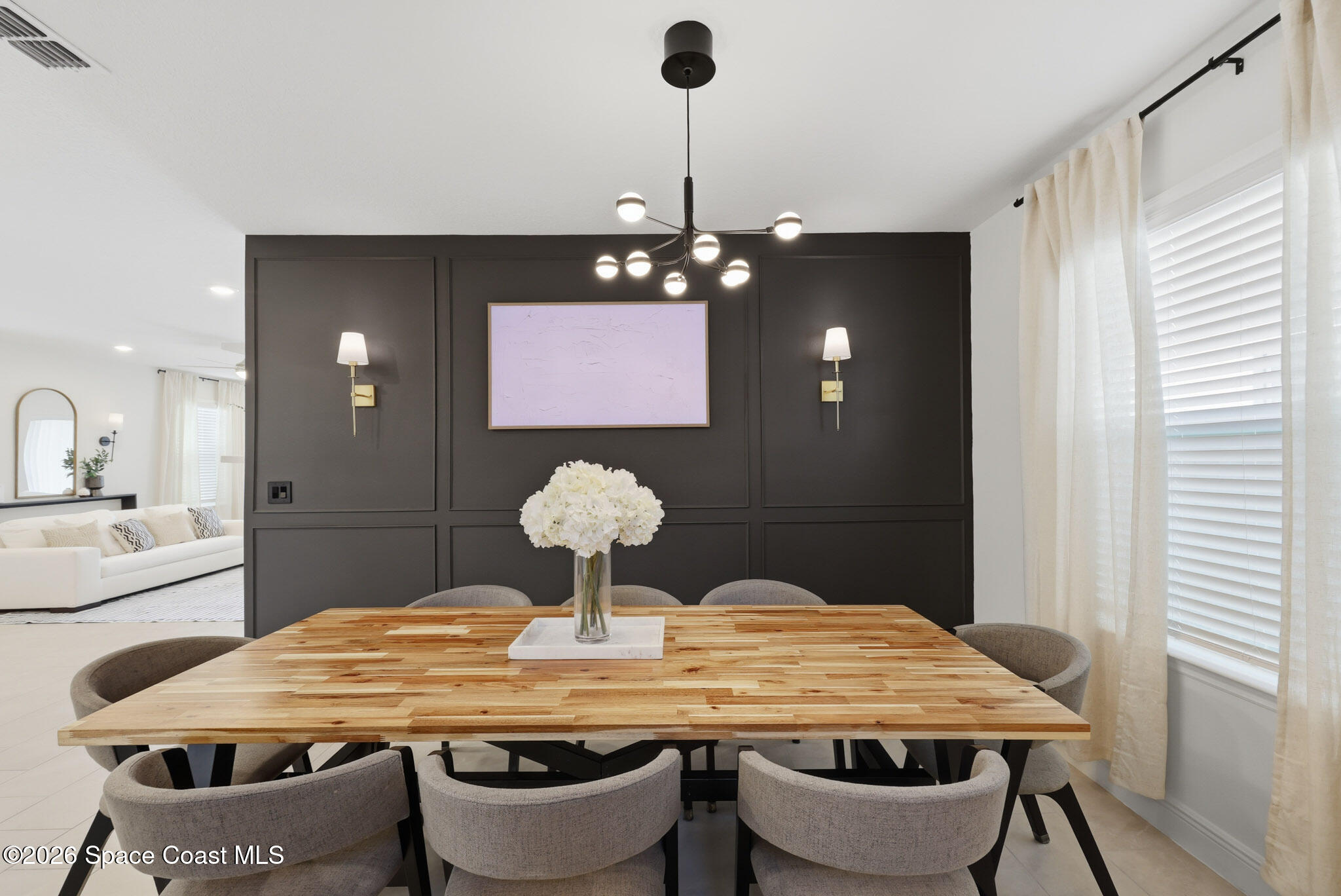 1018 Grantham Lane SE