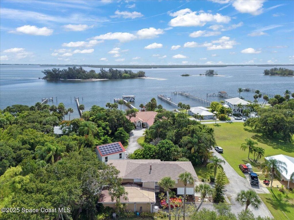 Photo of 6570 114th Lane, Sebastian, FL 32958 (MLS # 1049566)
