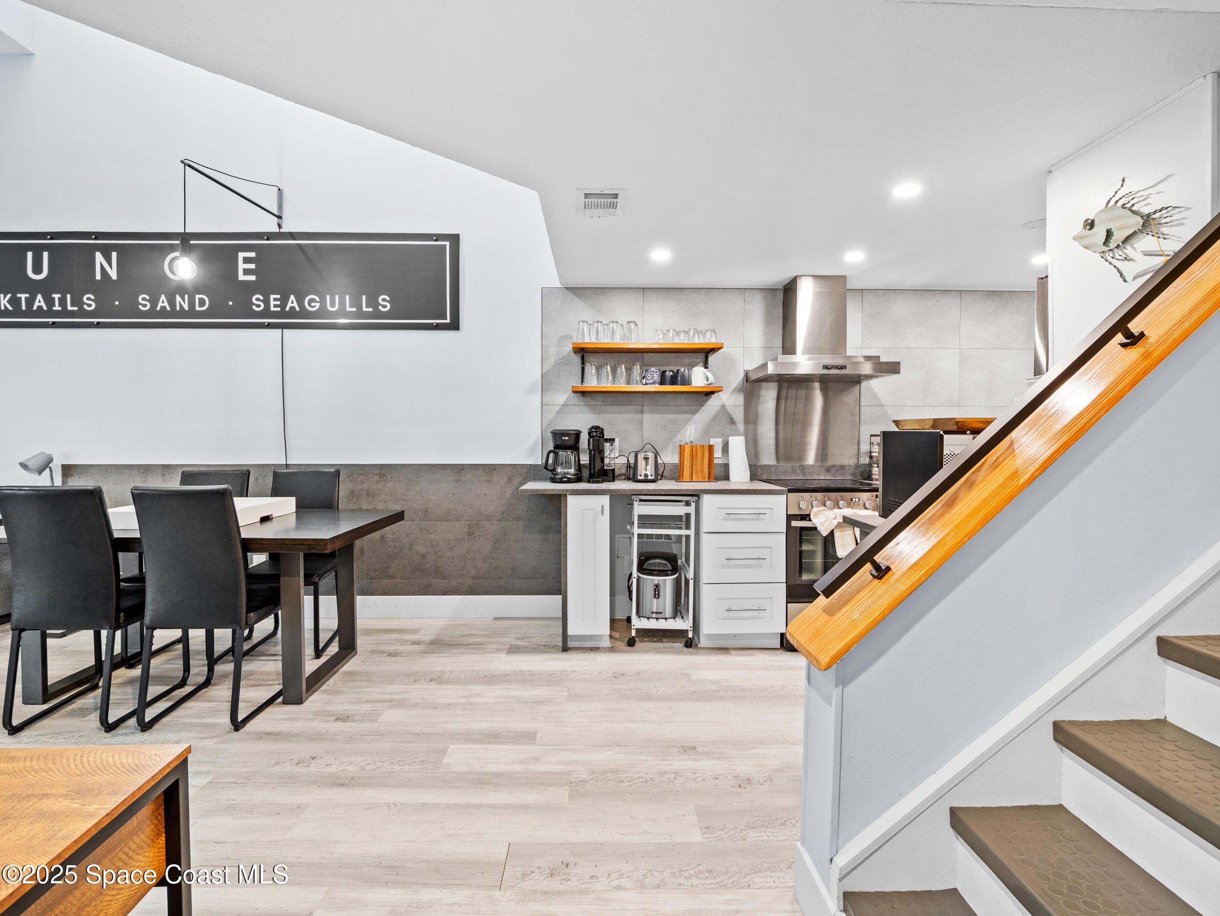 8600 Ridgewood Avenue 3310