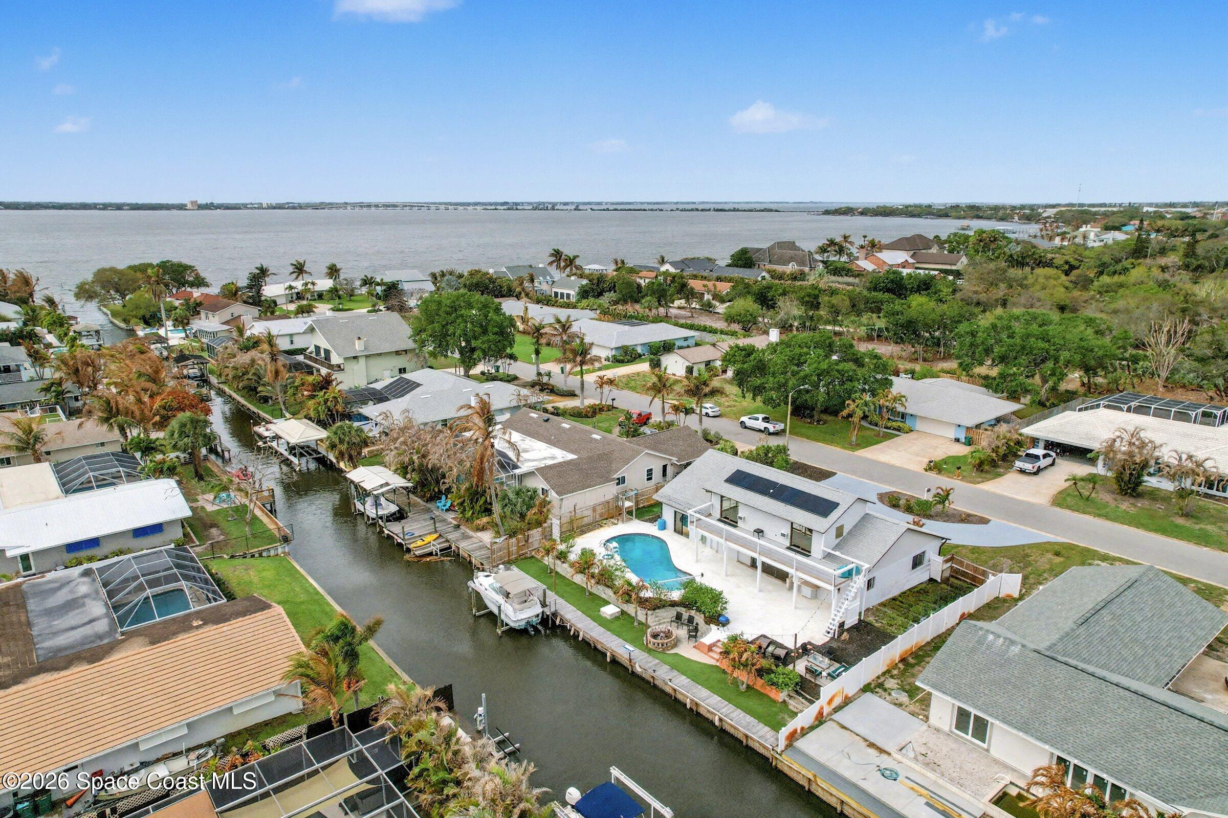 725 Puesta Del Sol Plaza