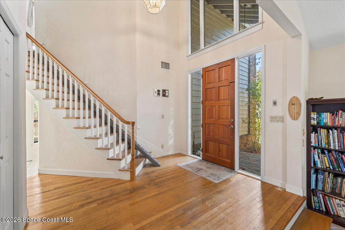 594 Hummingbird Drive