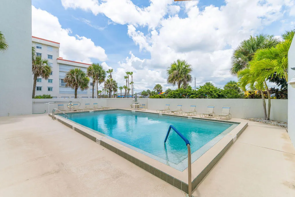 Indialantic, Florida 32903, United States, 2 Bedrooms Bedrooms, ,2 BathroomsBathrooms,Residential,Active,84356