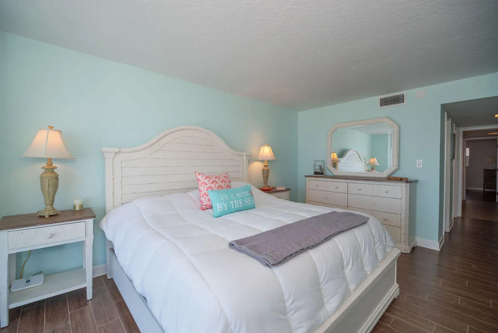 Indialantic, Florida 32903, United States, 2 Bedrooms Bedrooms, ,2 BathroomsBathrooms,Residential,Active,84356