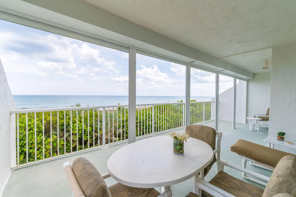 Indialantic, Florida 32903, United States, 2 Bedrooms Bedrooms, ,2 BathroomsBathrooms,Residential,Active,84356