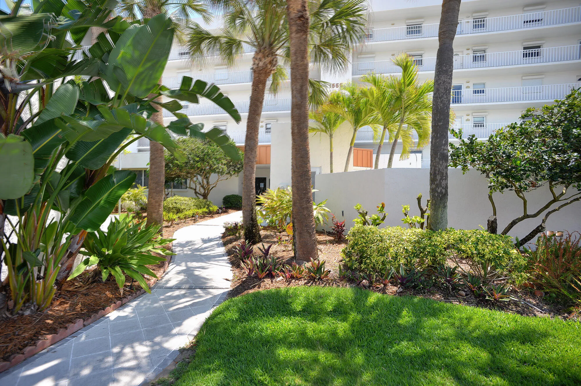 Indialantic, Florida 32903, United States, 2 Bedrooms Bedrooms, ,2 BathroomsBathrooms,Residential,Active,84356