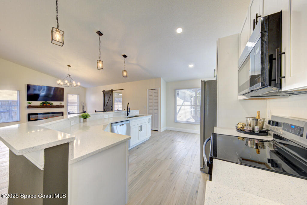 3057 Pineda Crossing Drive