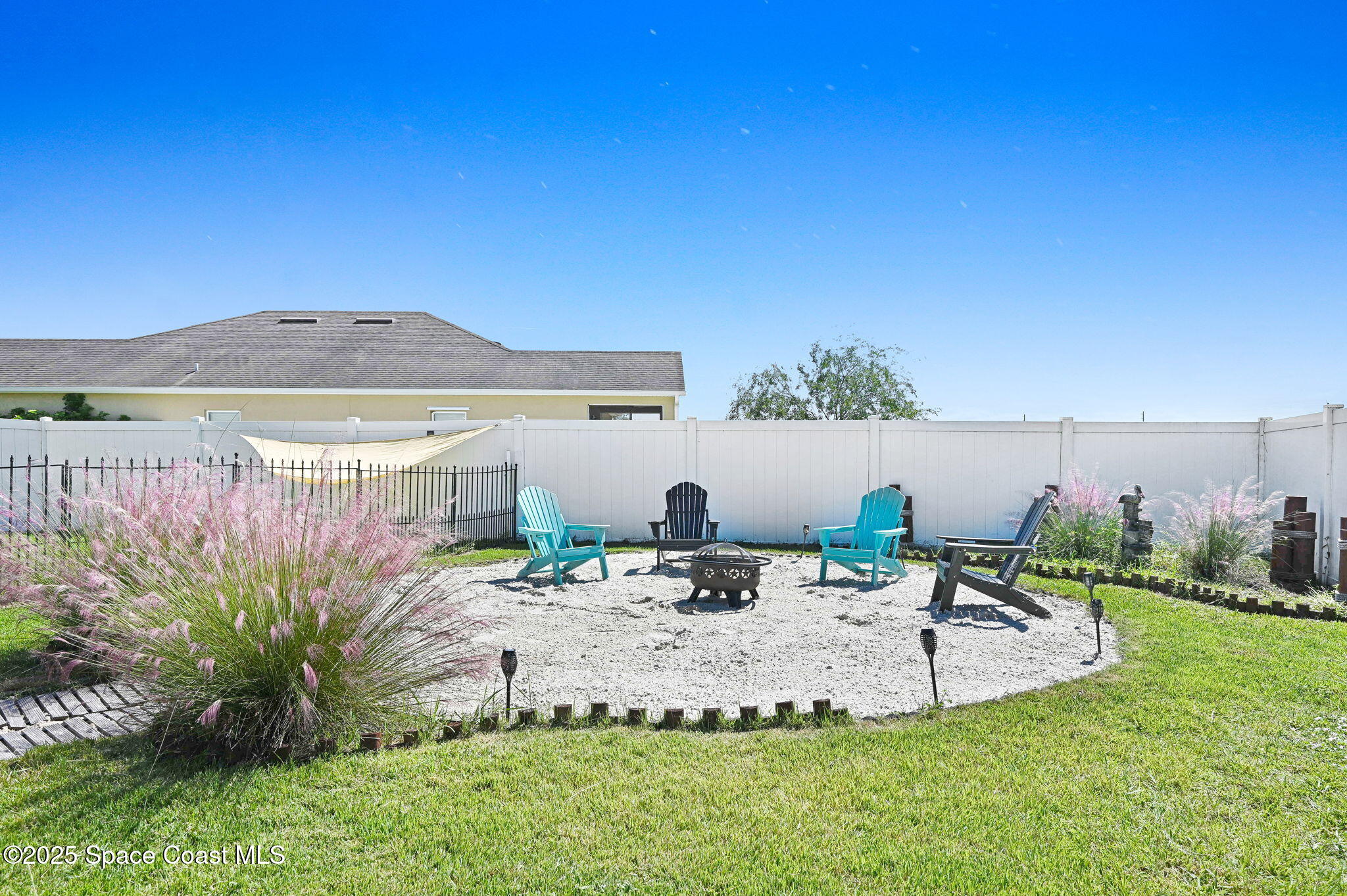 2490 Snapdragon Drive NW