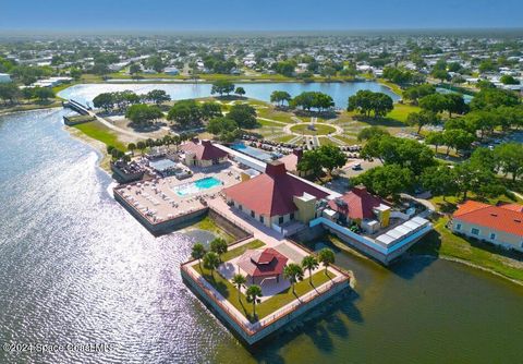 A home in Barefoot Bay